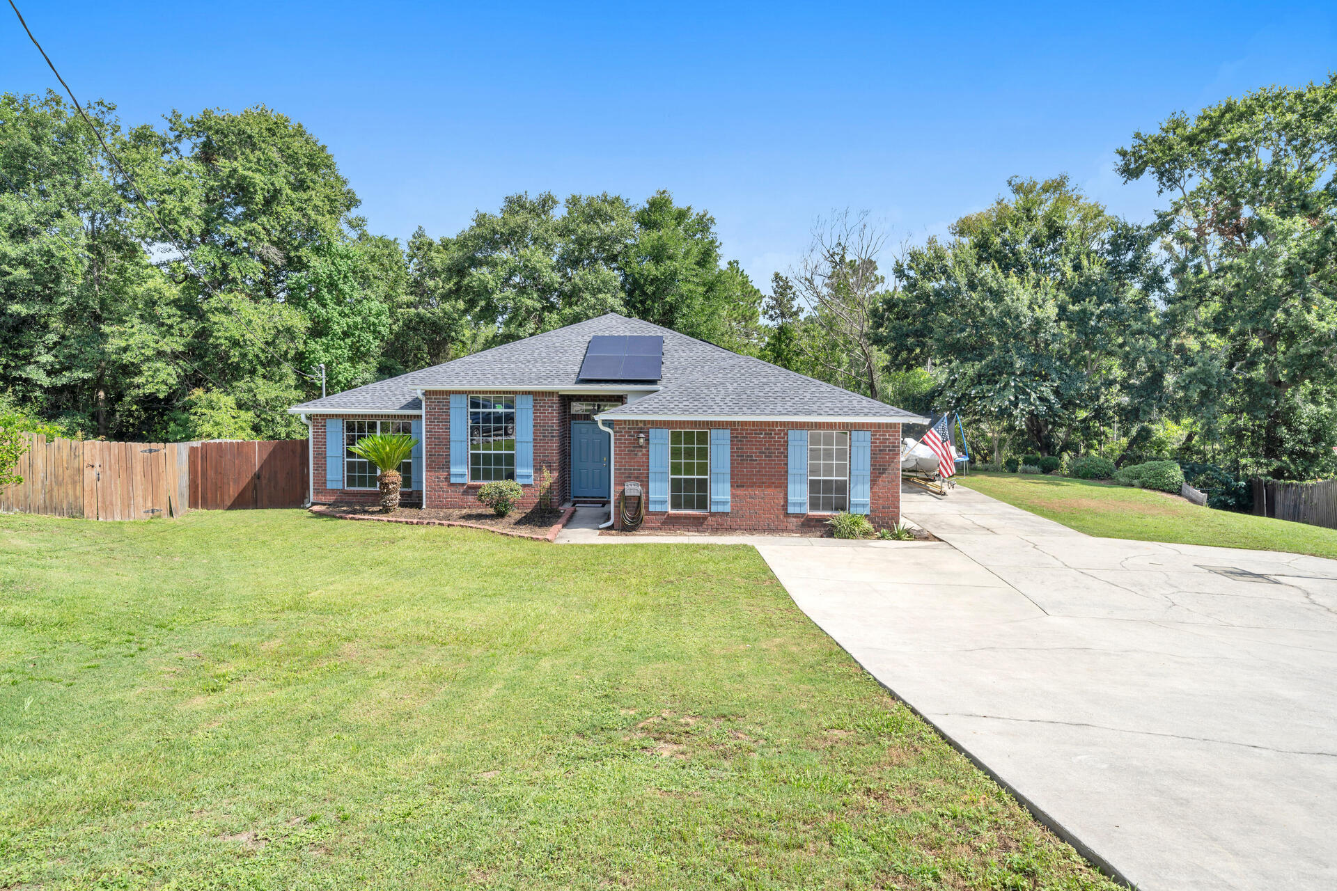 COUNTRYVIEW ESTATES 10TH ADDN - Residential