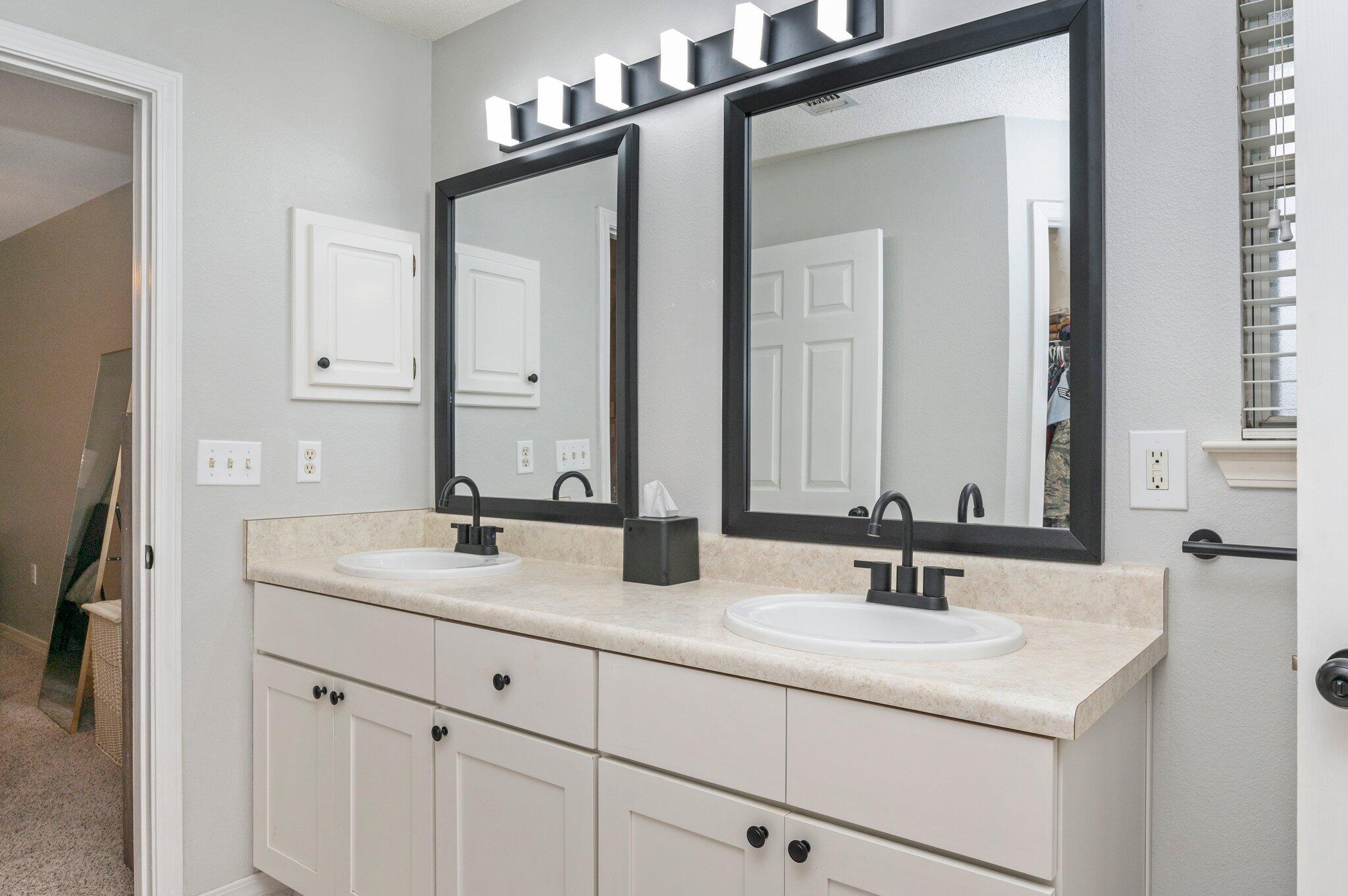 HAMPTON RIDGE ESTATES - Residential