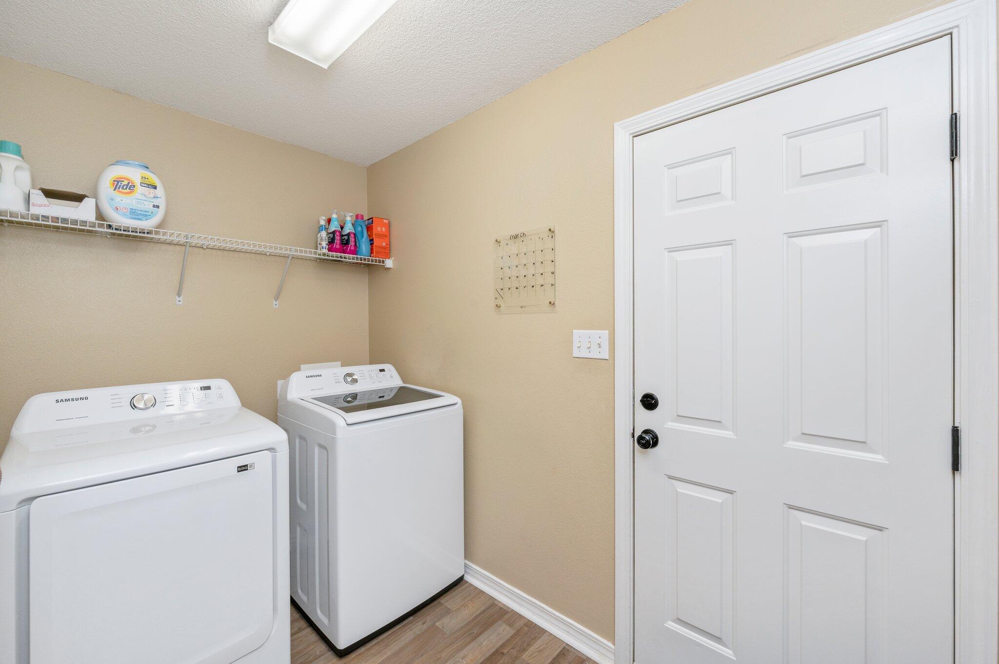 HAMPTON RIDGE ESTATES - Residential