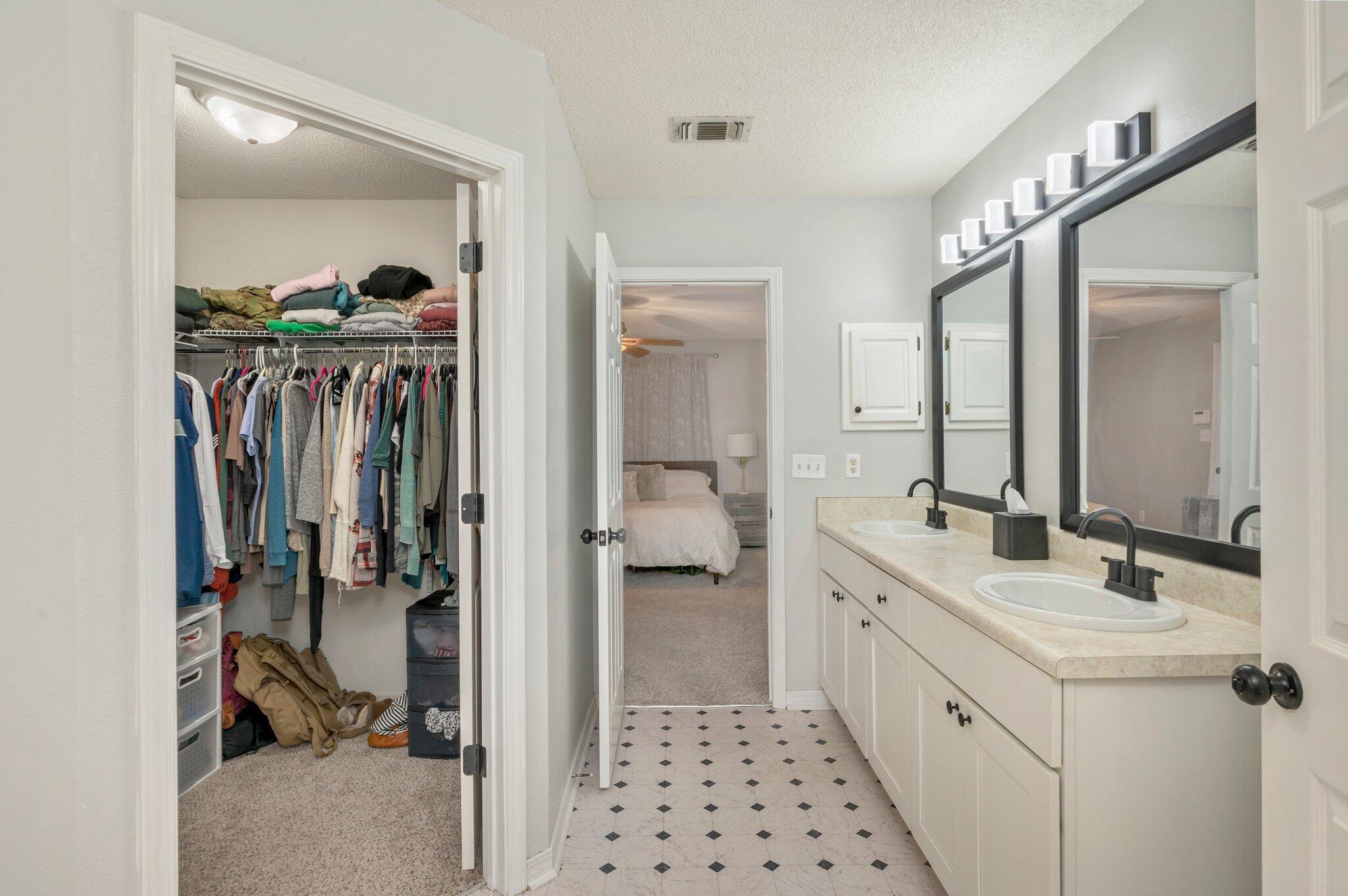 HAMPTON RIDGE ESTATES - Residential