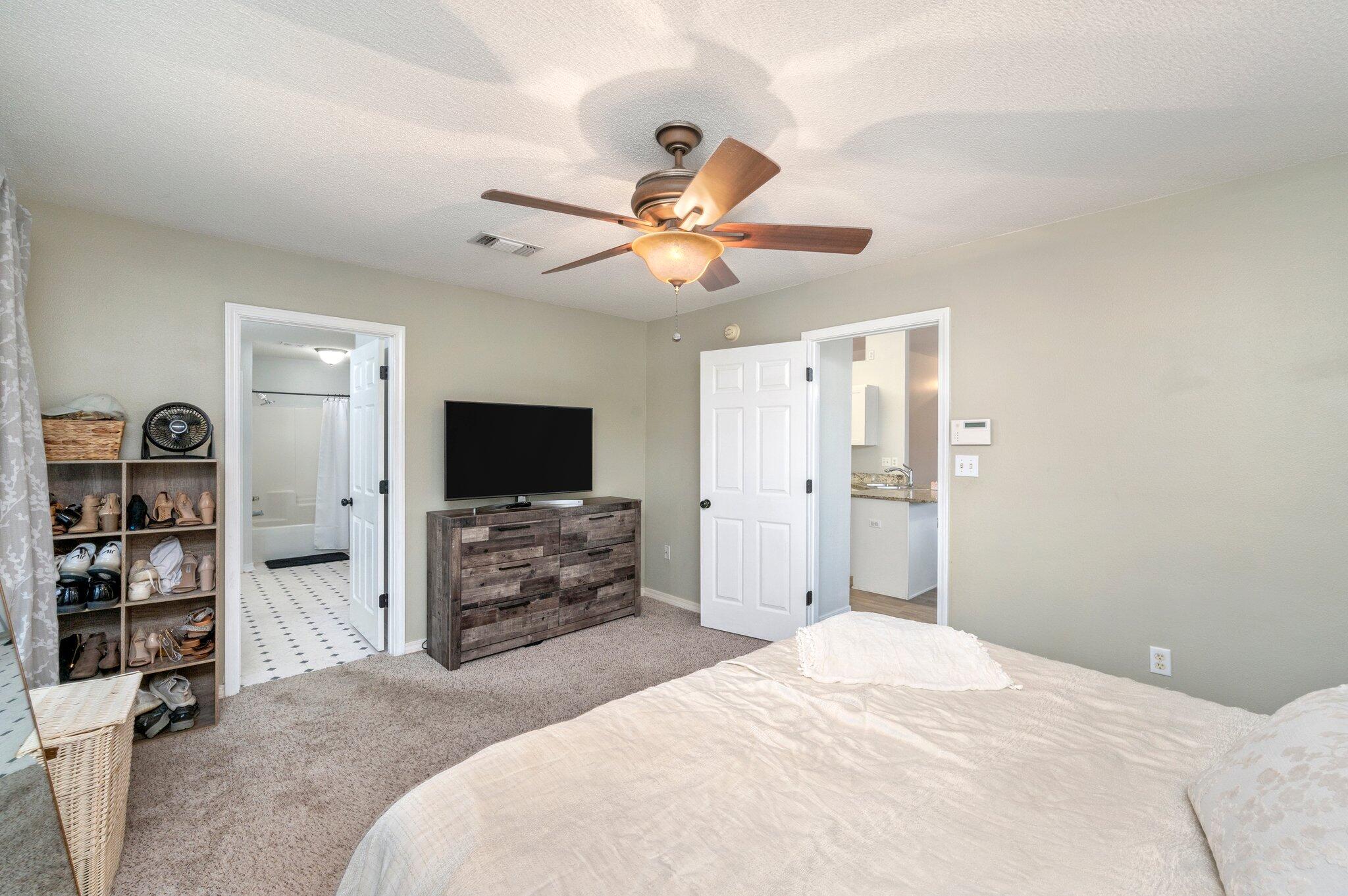 HAMPTON RIDGE ESTATES - Residential