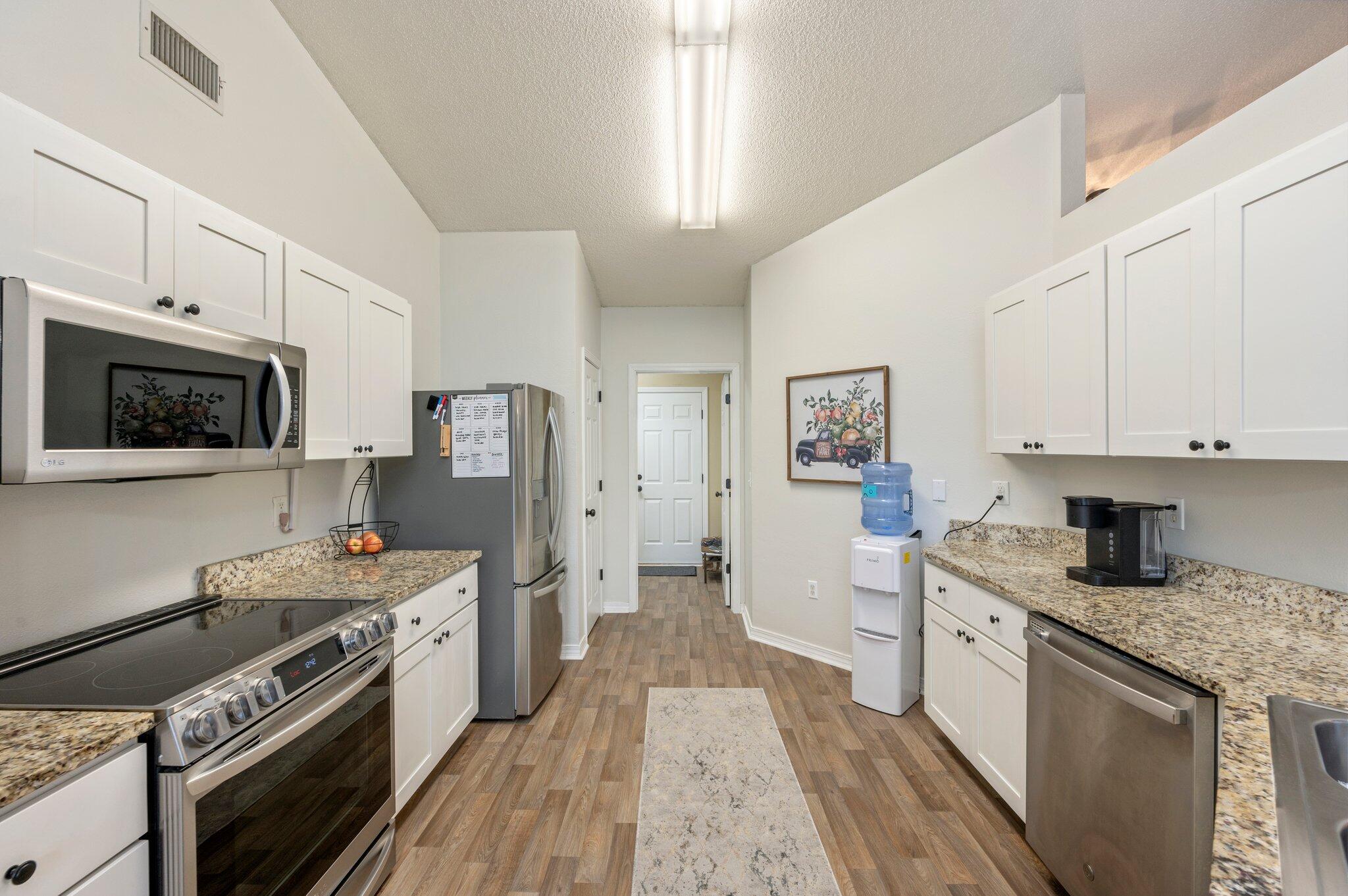 HAMPTON RIDGE ESTATES - Residential