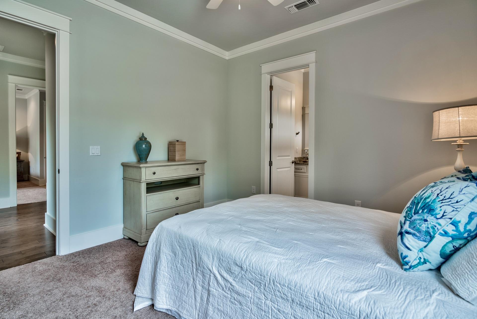 PARADISE COVE - Residential