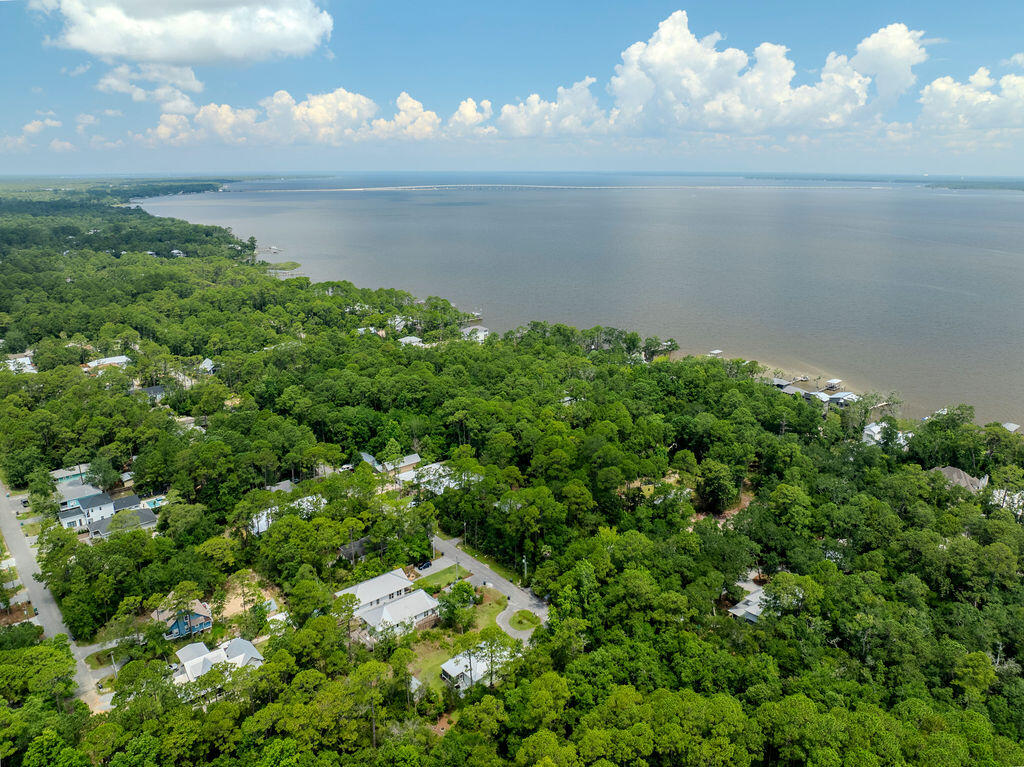 MAGNOLIA BEACH - Land