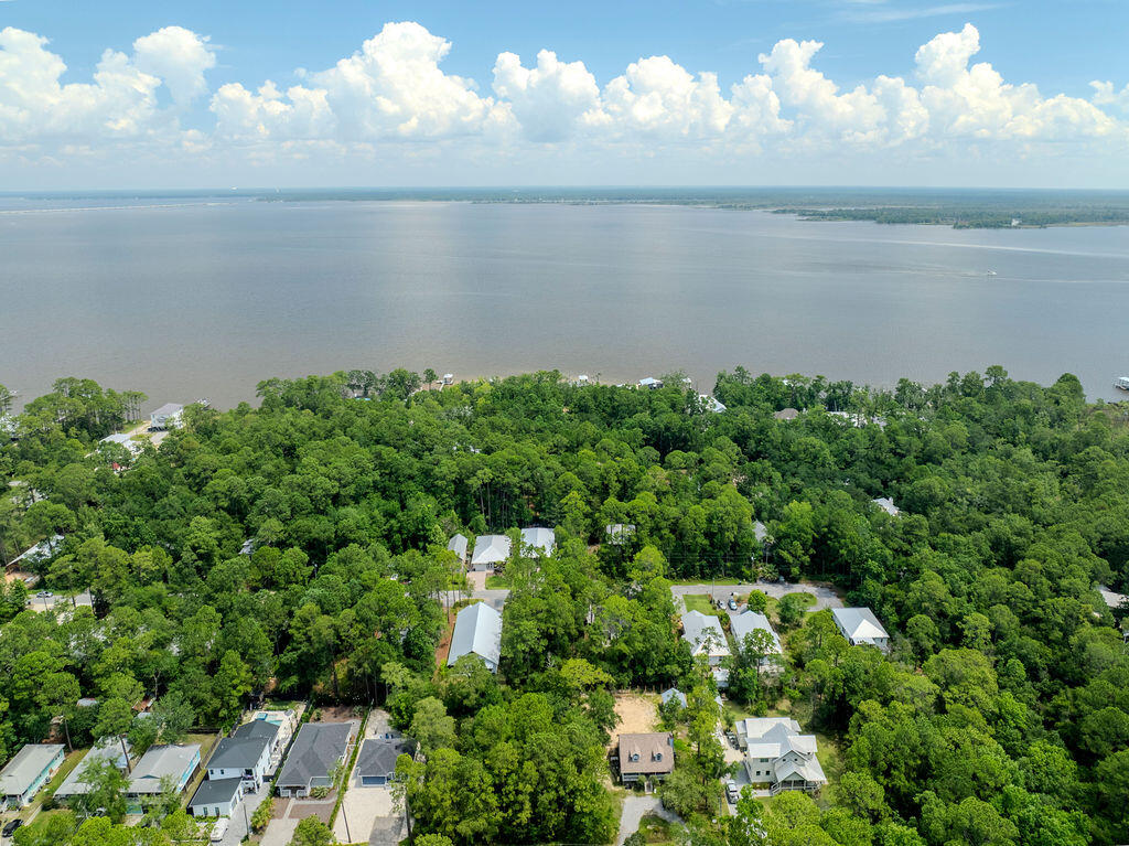 MAGNOLIA BEACH - Land