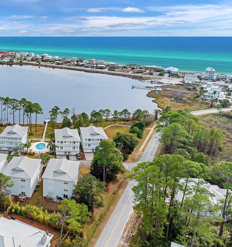 DUNE BREEZE VILLAS - Residential