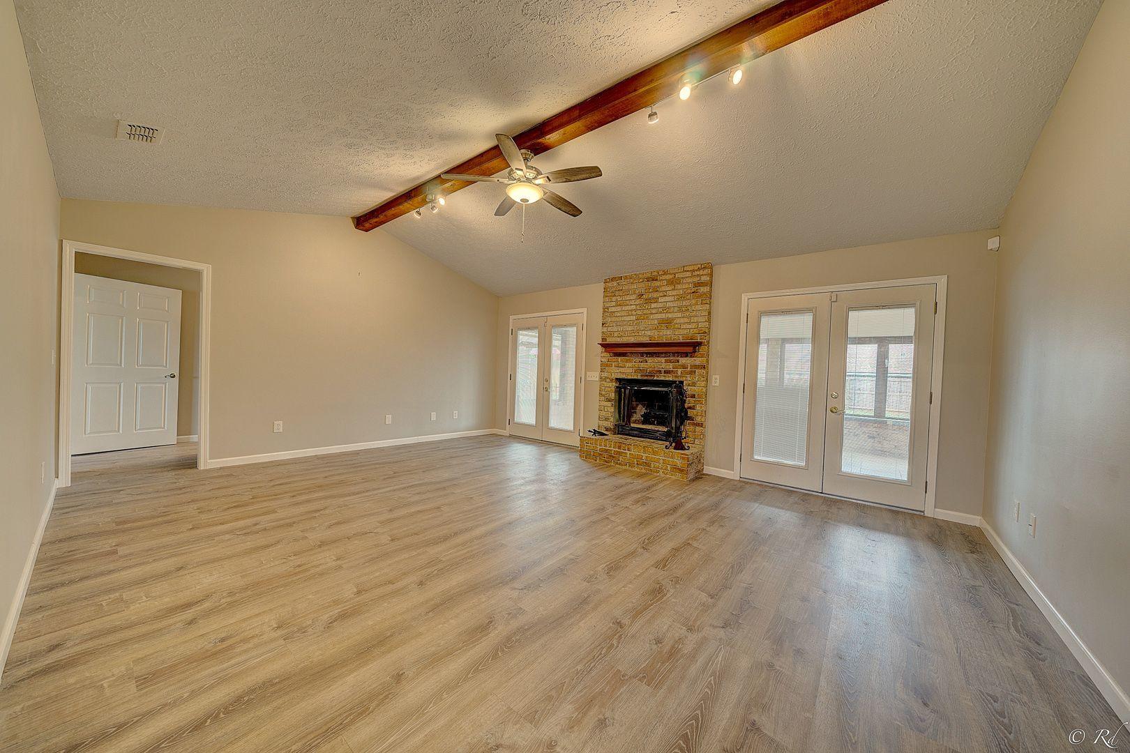 SPRINGLAKE - Residential