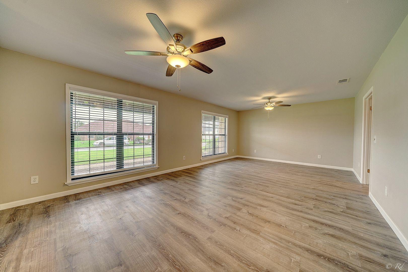 SPRINGLAKE - Residential