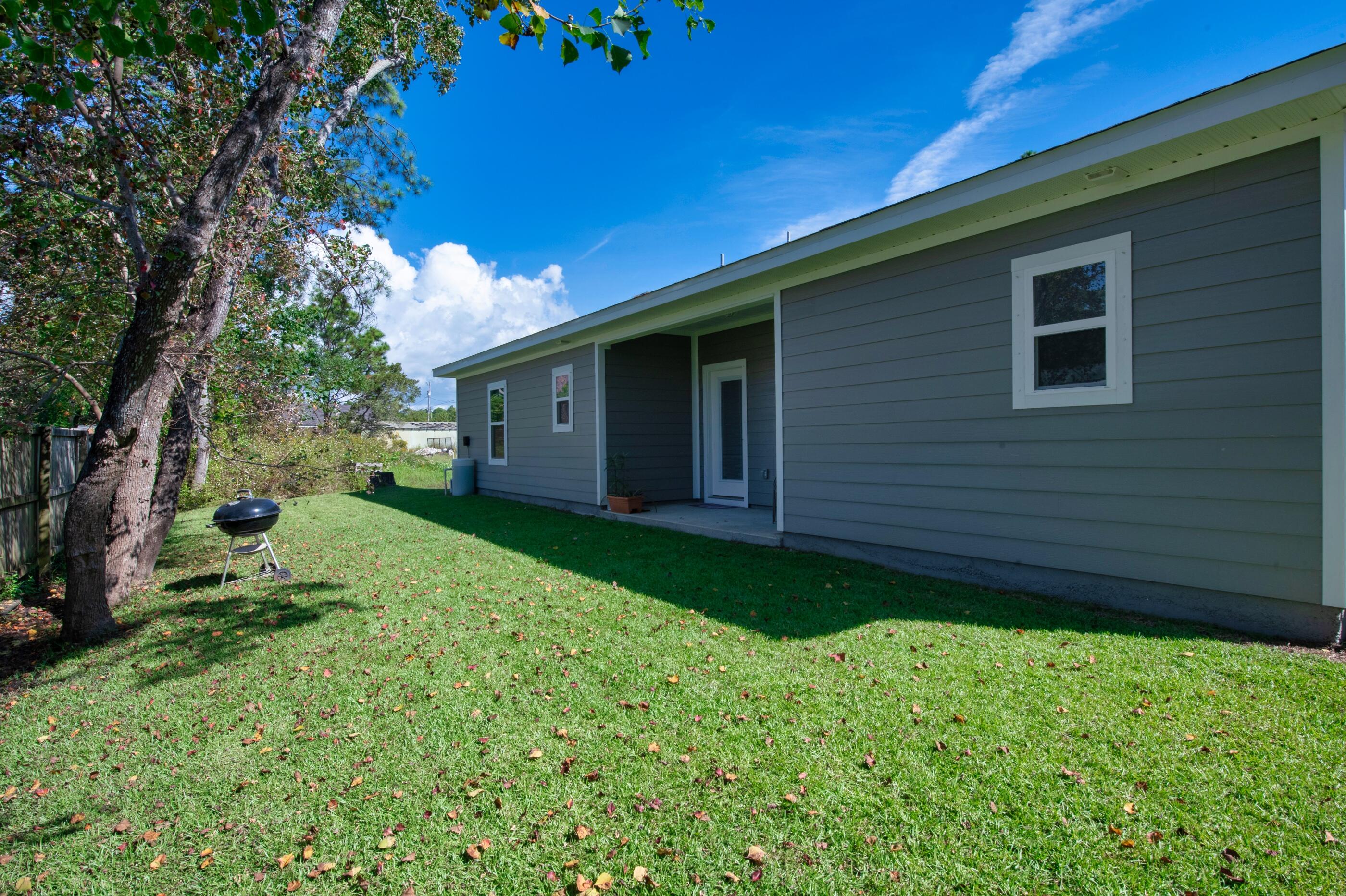 CRESCENT SHORES - Residential