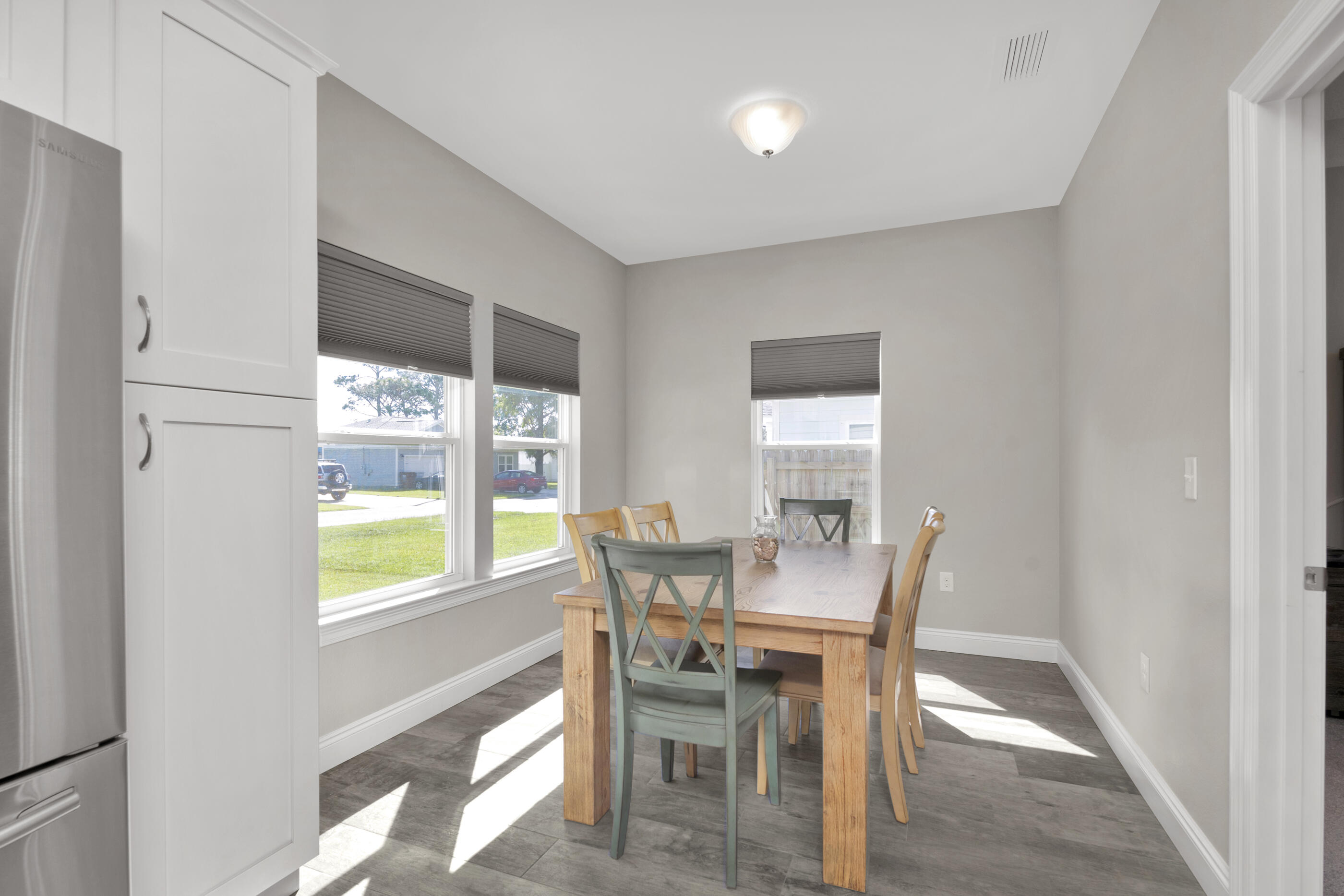 CRESCENT SHORES - Residential