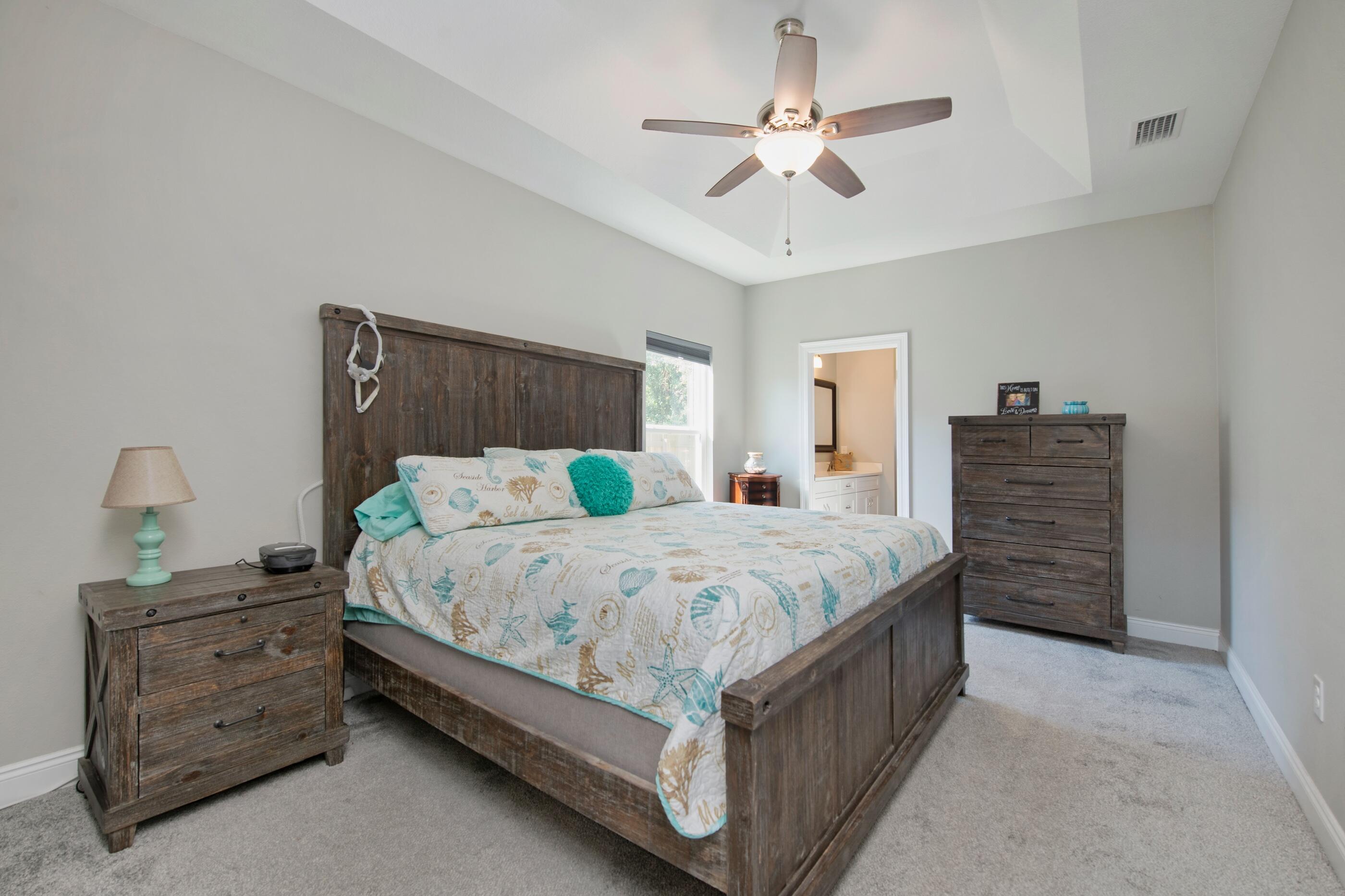 CRESCENT SHORES - Residential