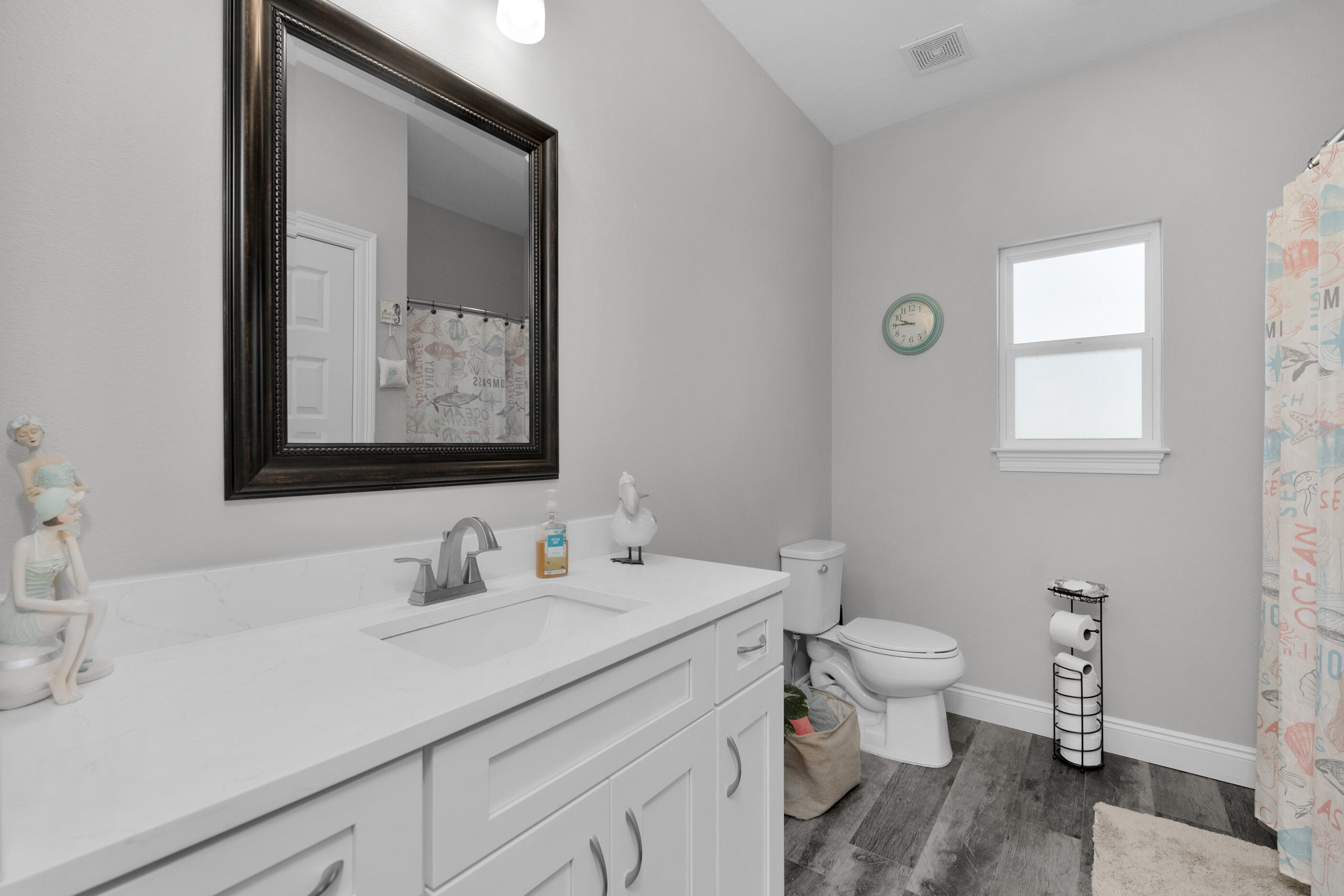 CRESCENT SHORES - Residential