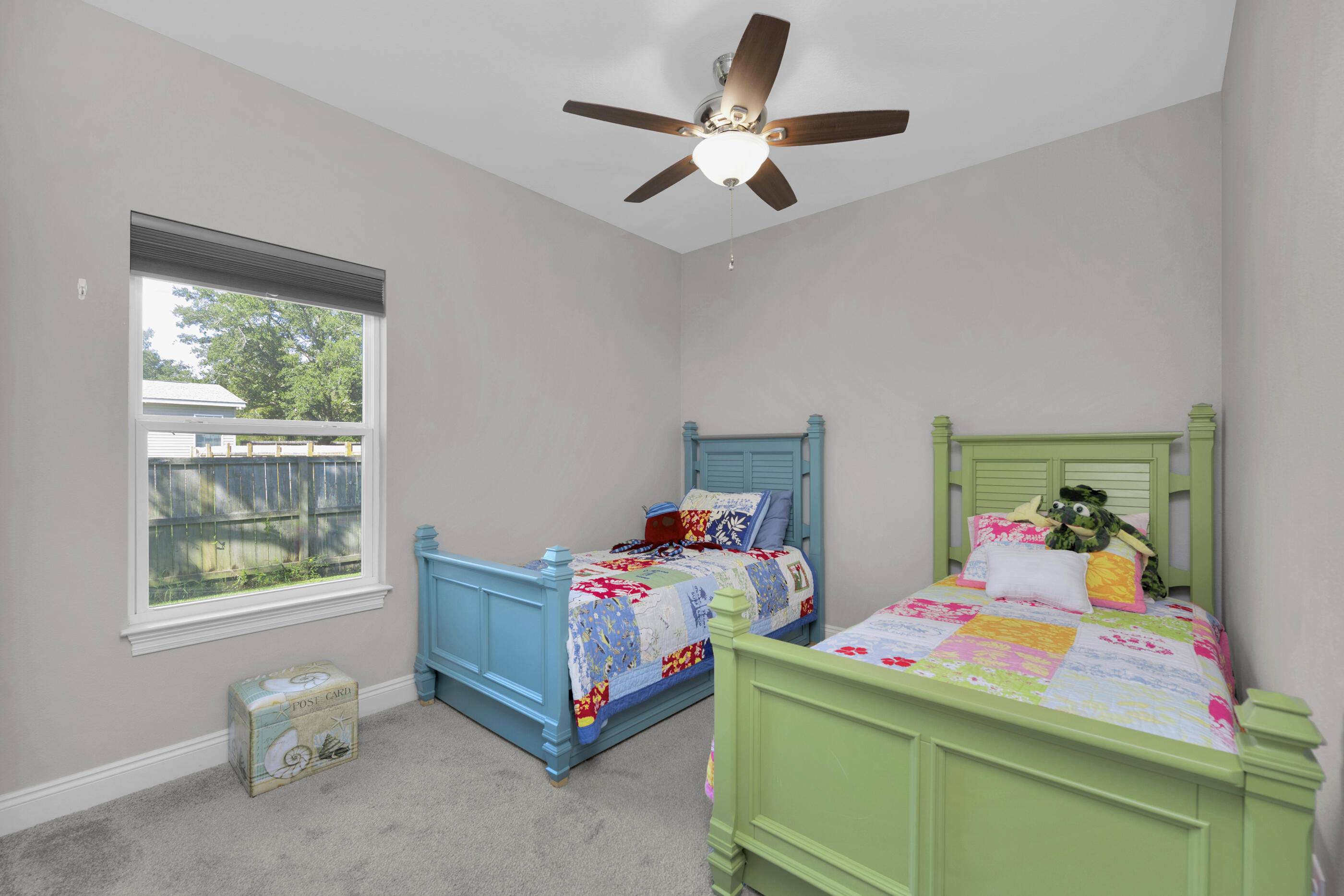 CRESCENT SHORES - Residential