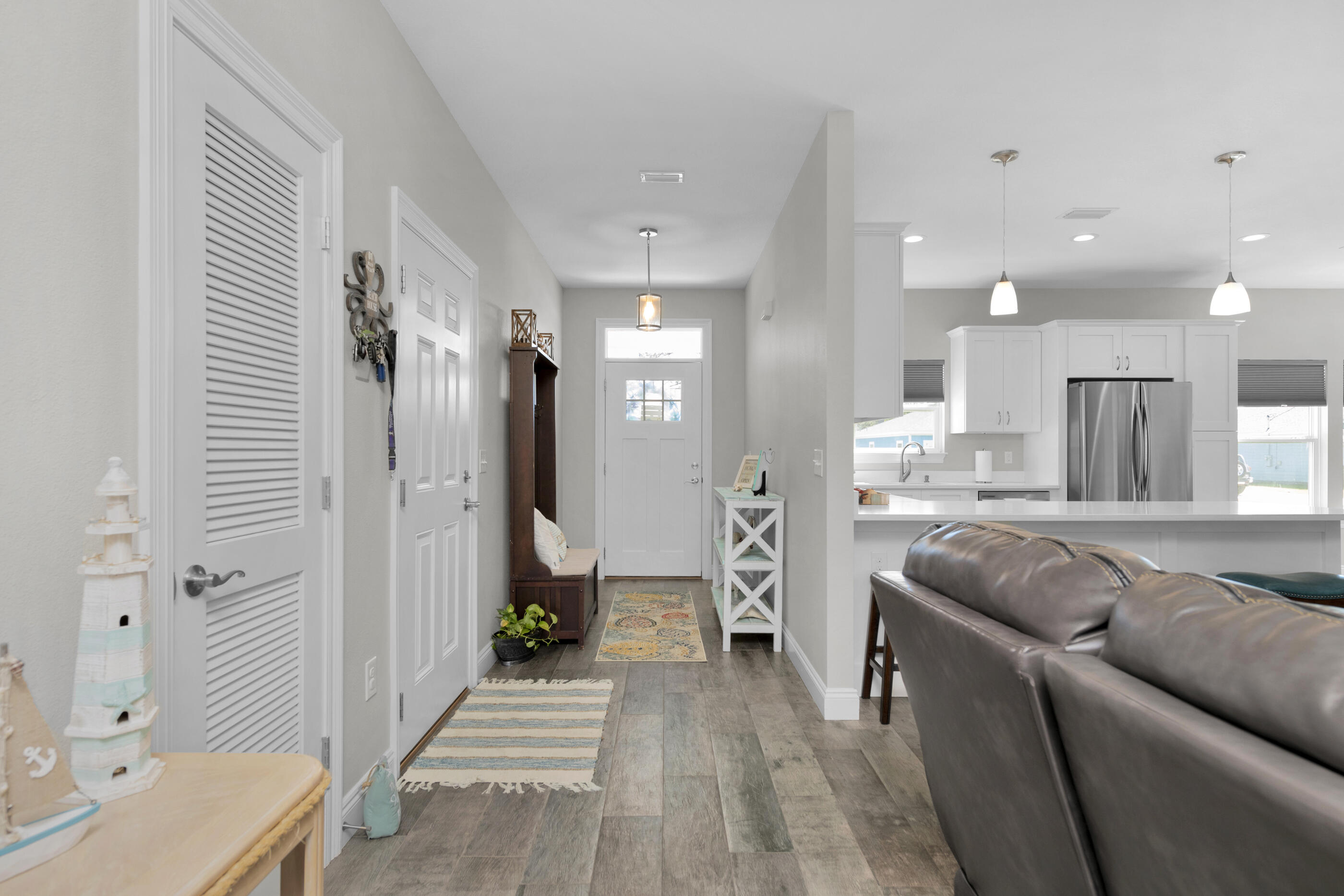 CRESCENT SHORES - Residential