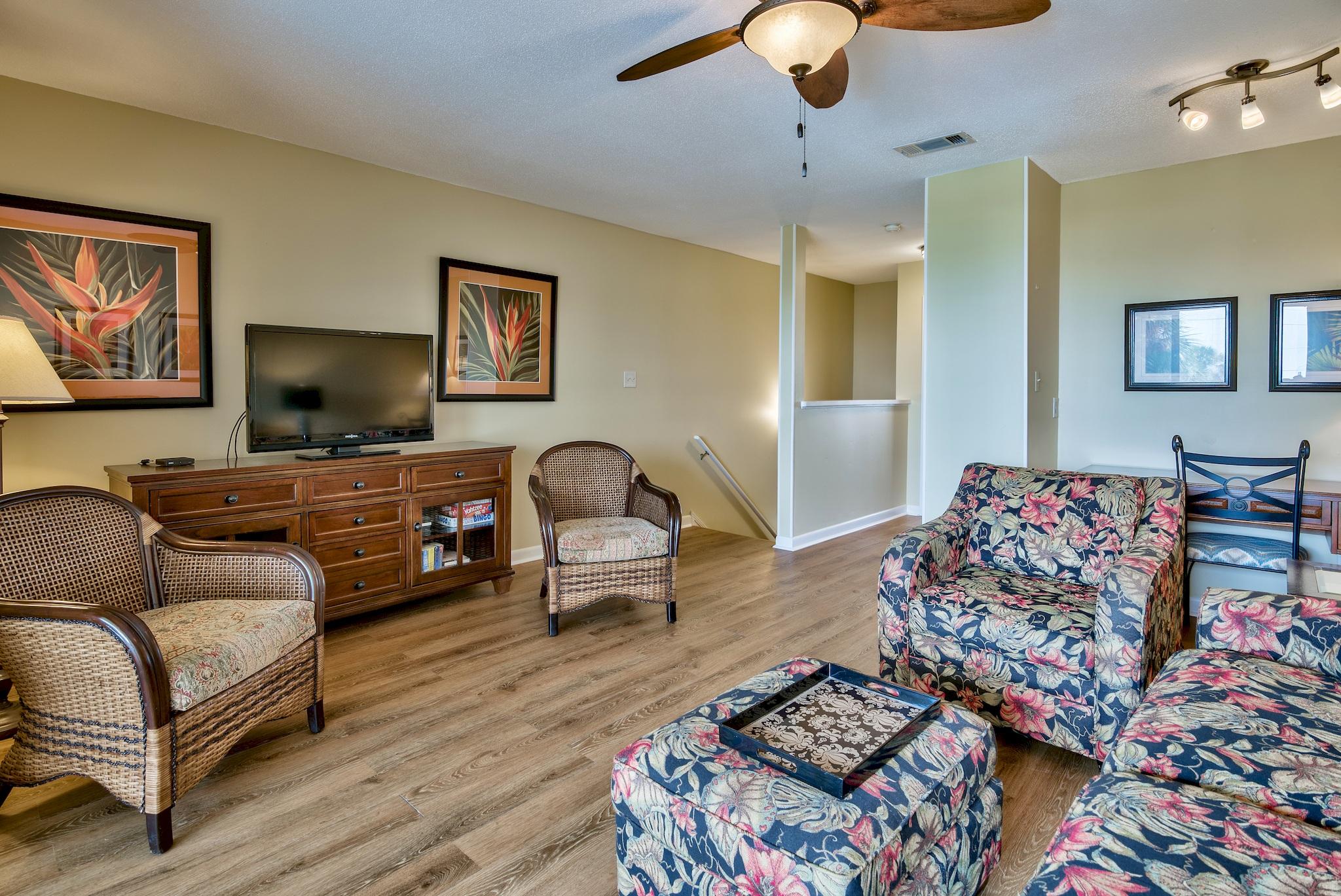 BLUE SURF T/H - Residential