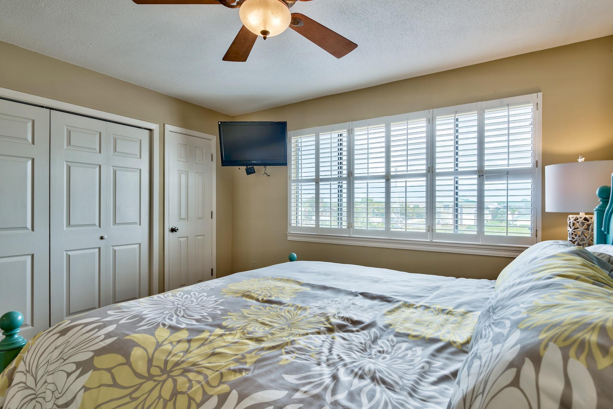 BLUE SURF T/H - Residential