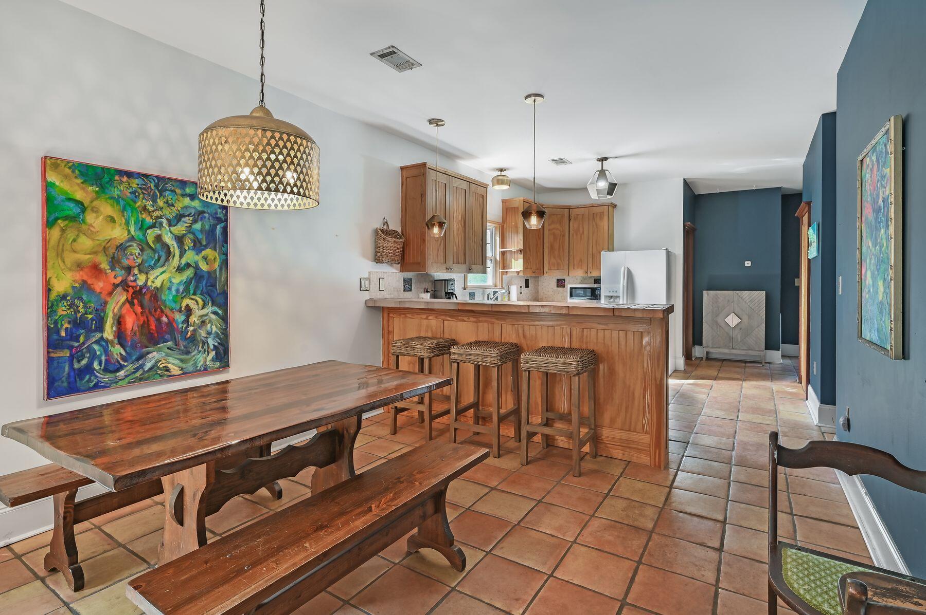 MAGNOLIA BEACH - Residential