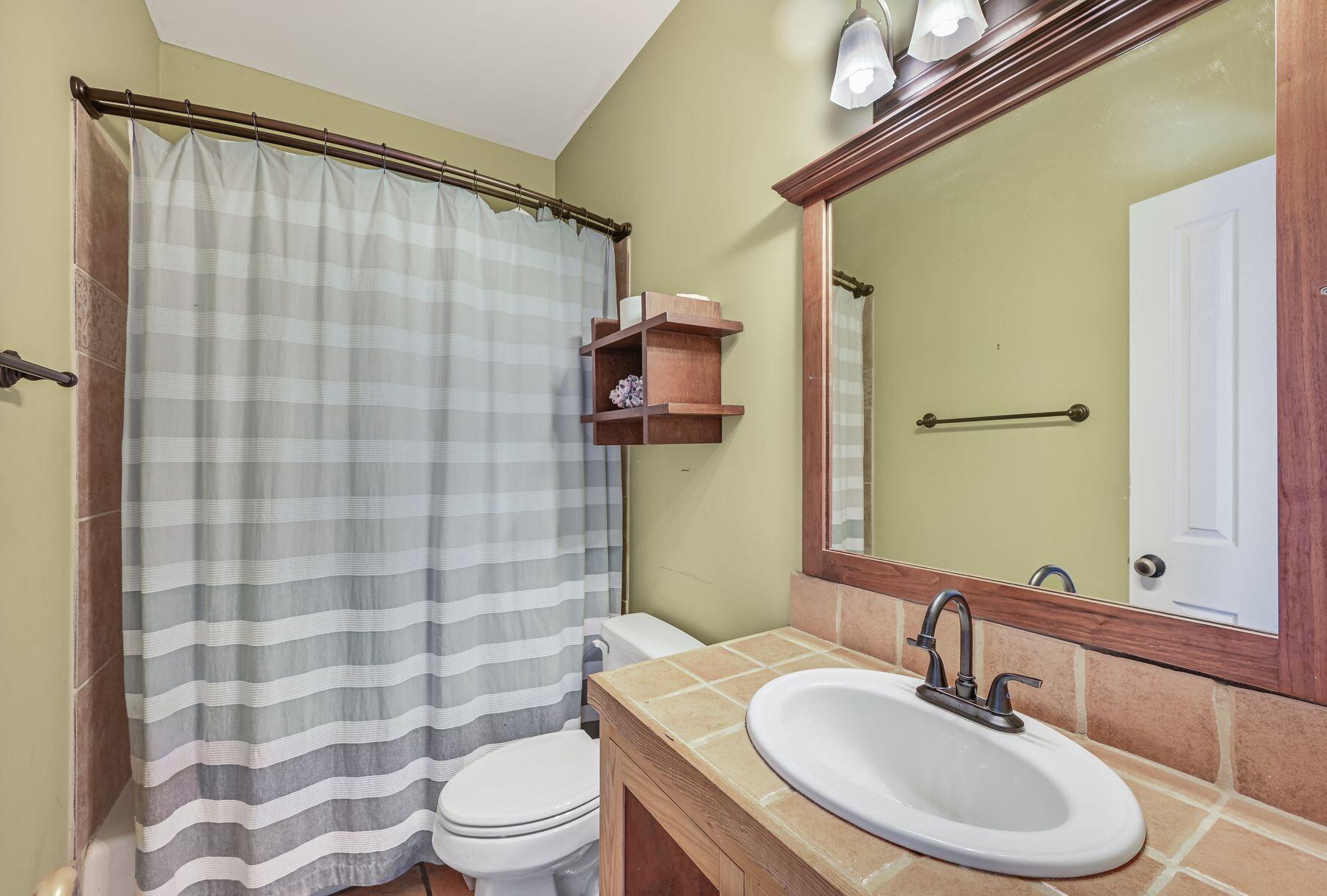 MAGNOLIA BEACH - Residential