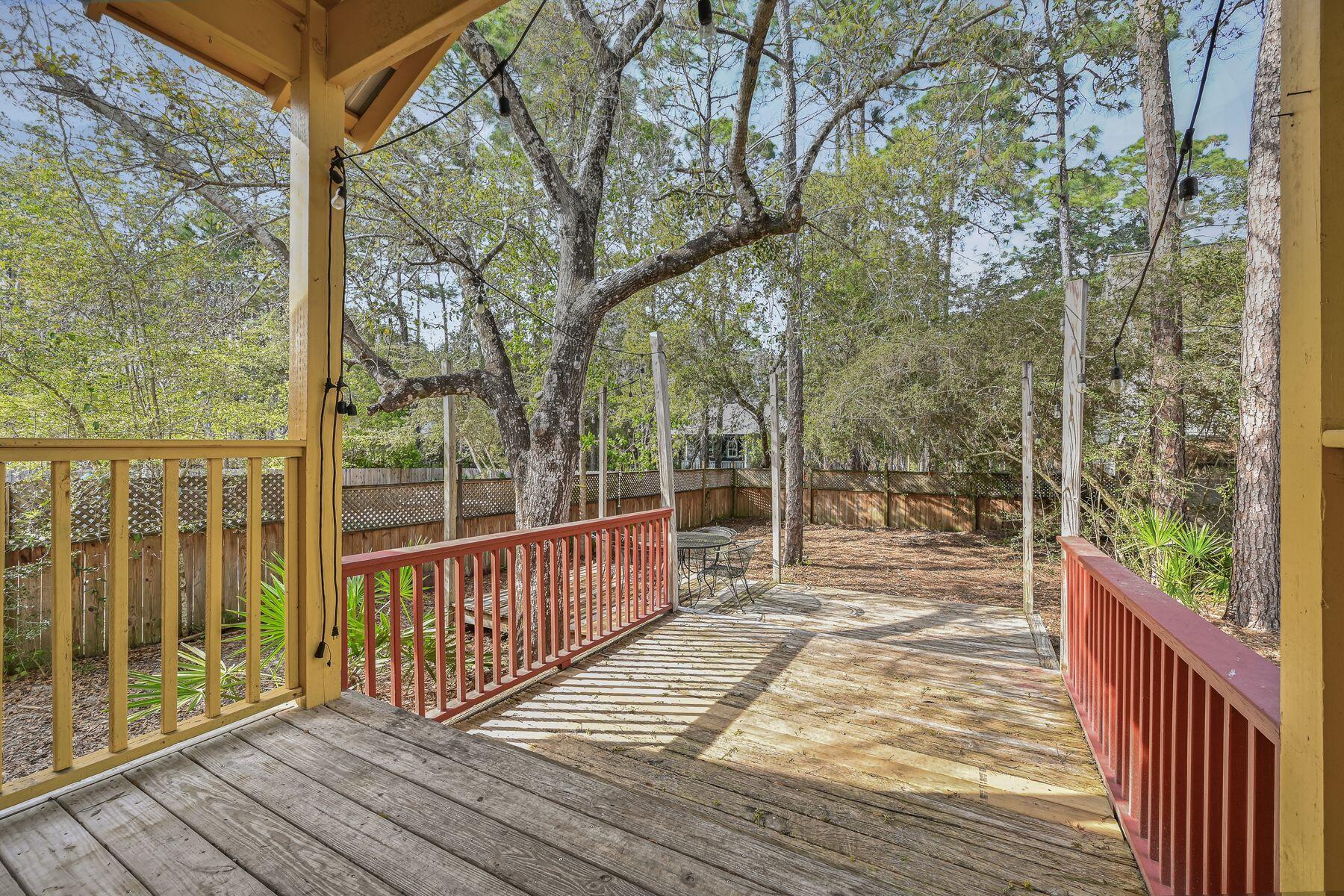 MAGNOLIA BEACH - Residential