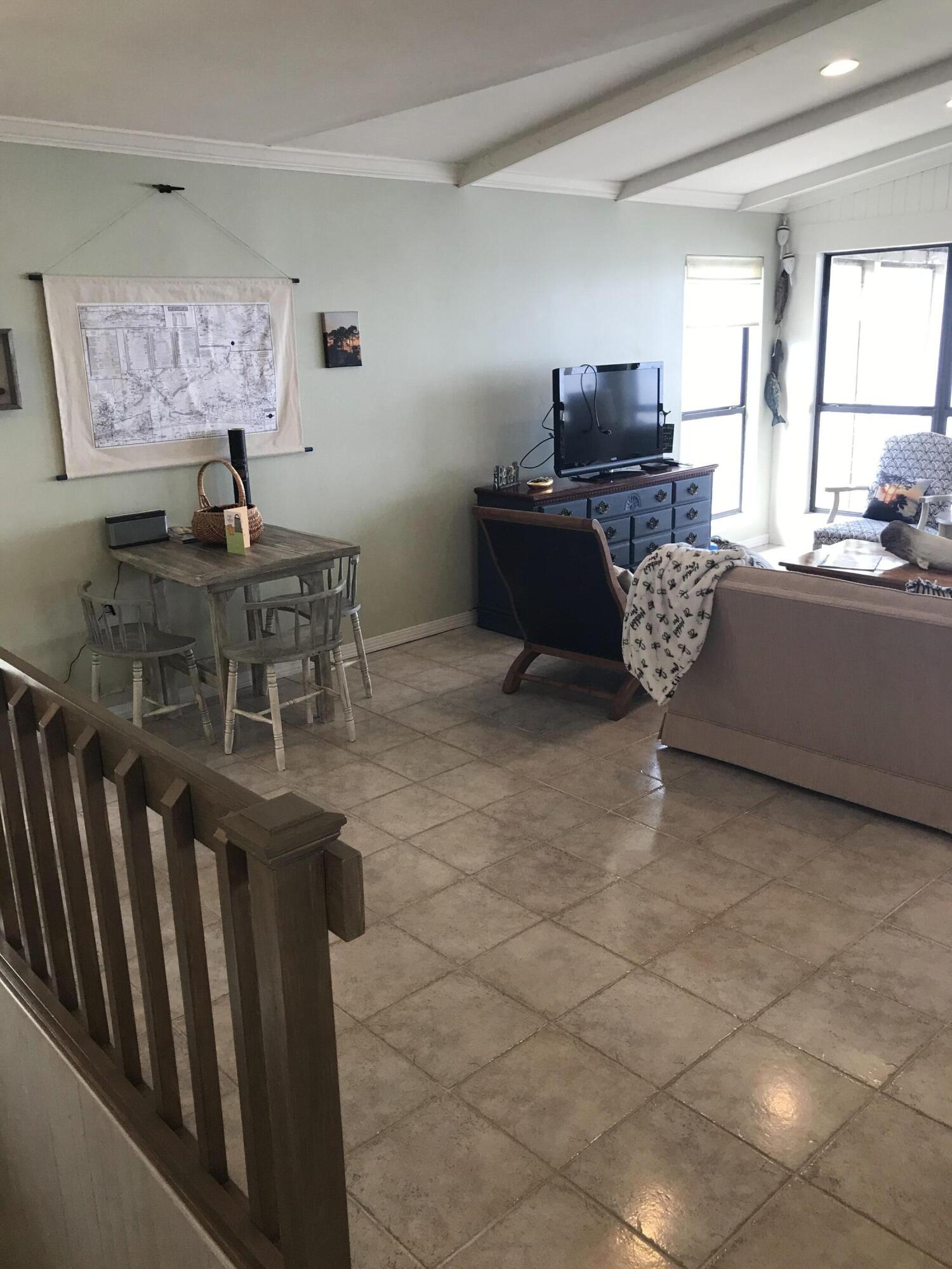 CALHOUN S/D TO DESTIN - Residential