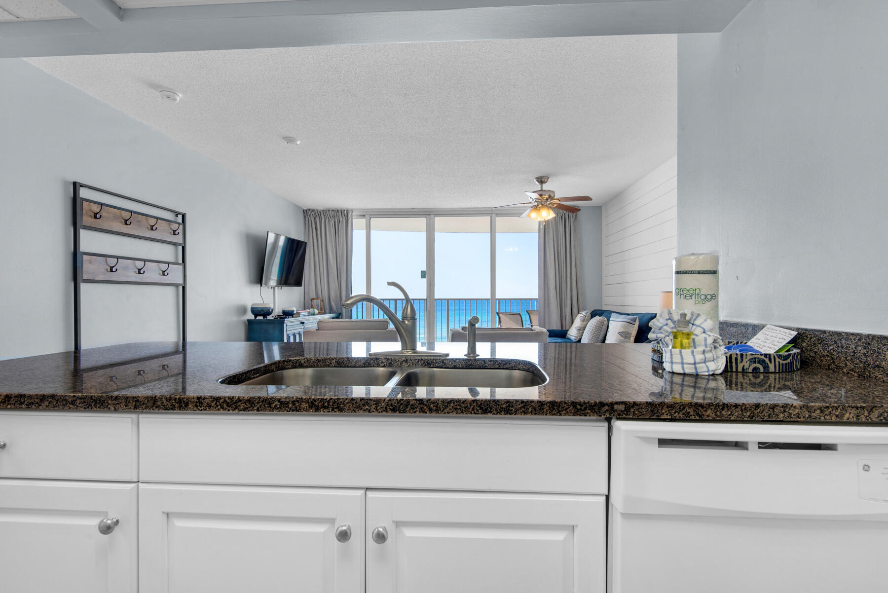 Long Beach Towers I - Residential