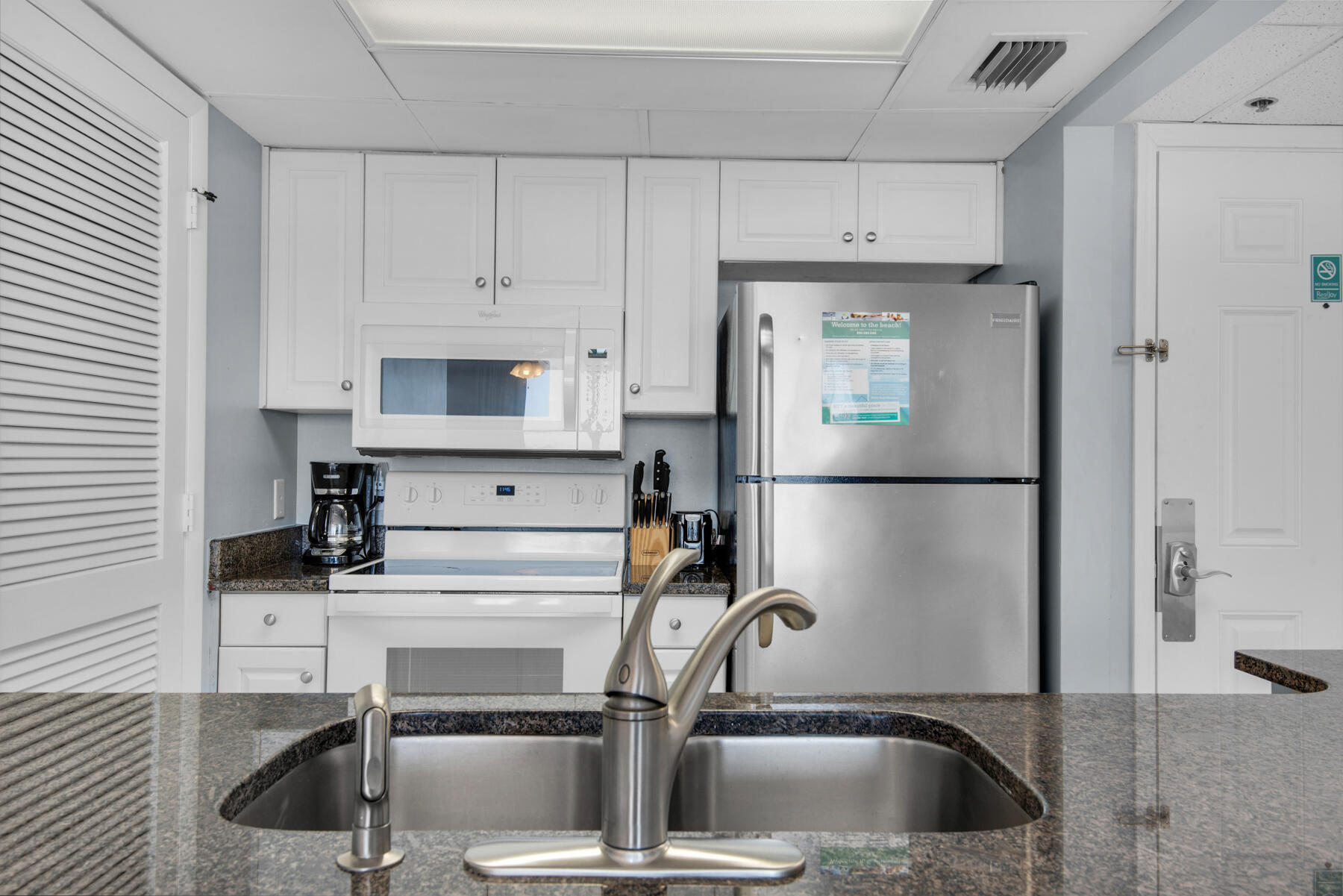 Long Beach Towers I - Residential