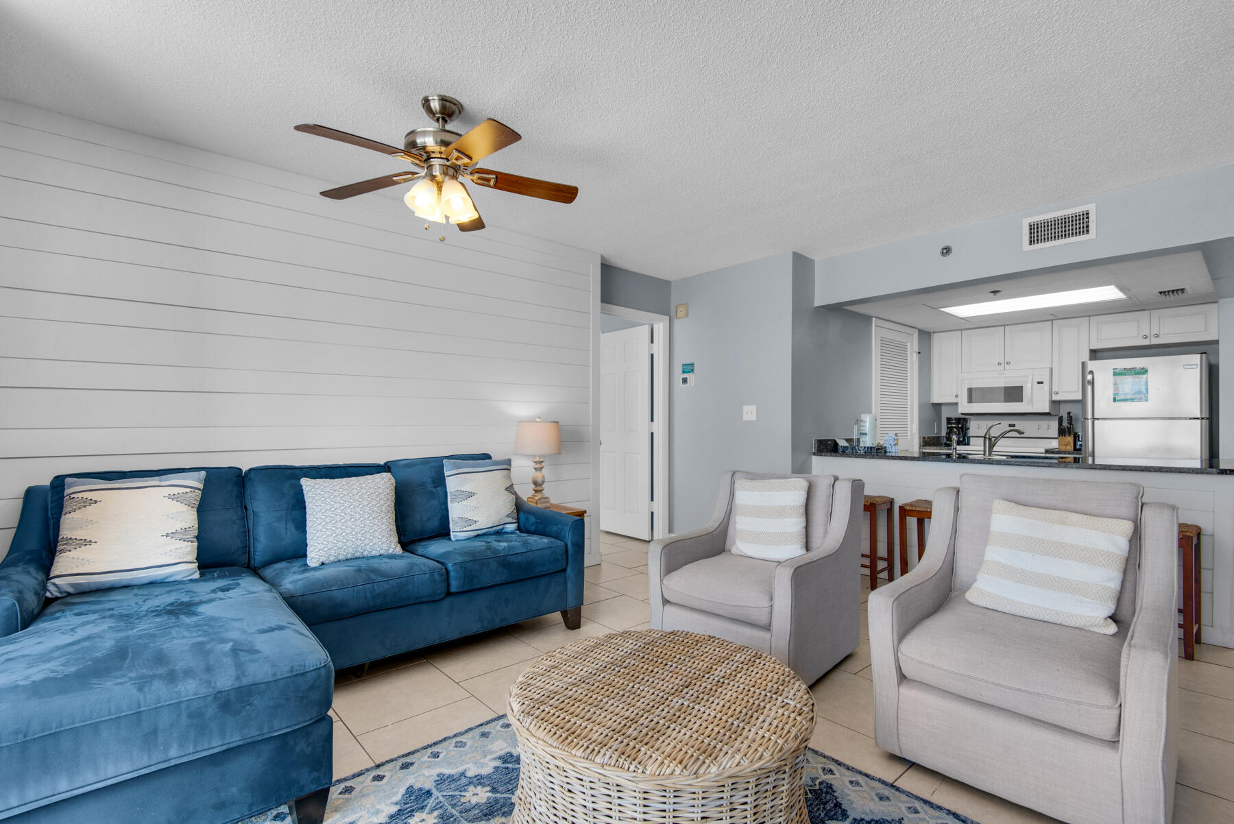 Long Beach Towers I - Residential