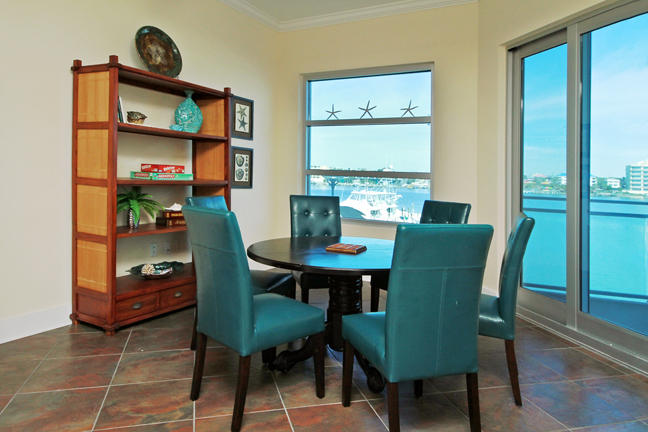 HARBOR LIGHTS - Residential