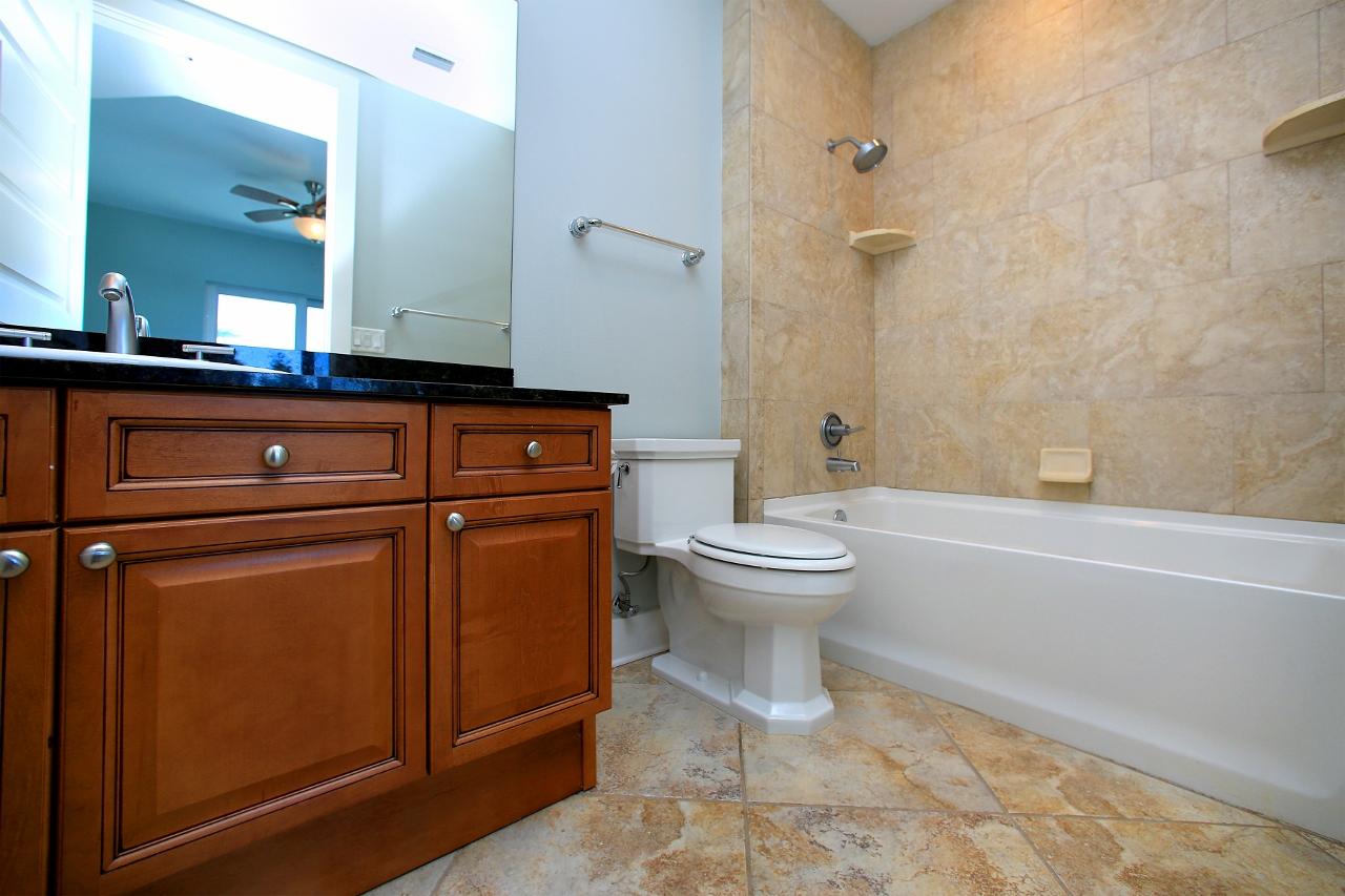 HARBOR LIGHTS - Residential