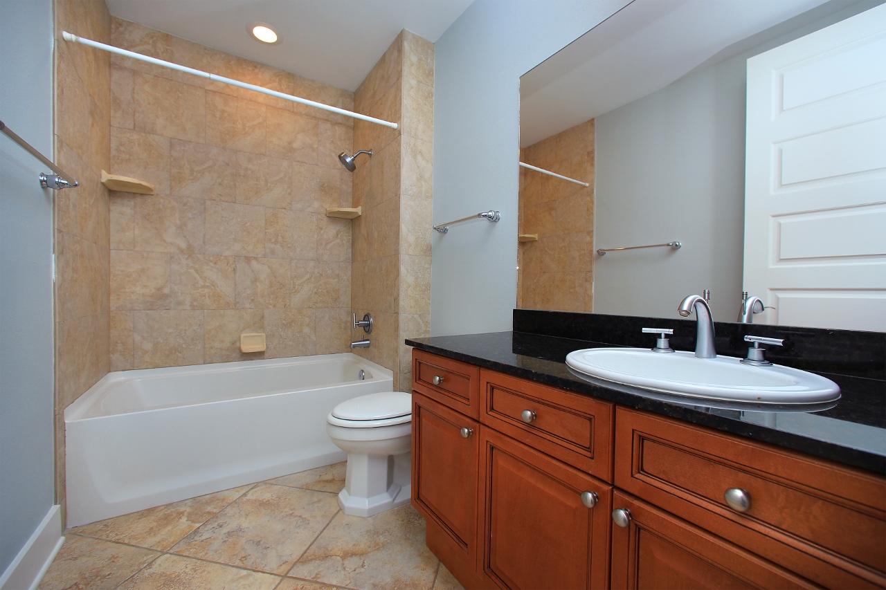 HARBOR LIGHTS - Residential