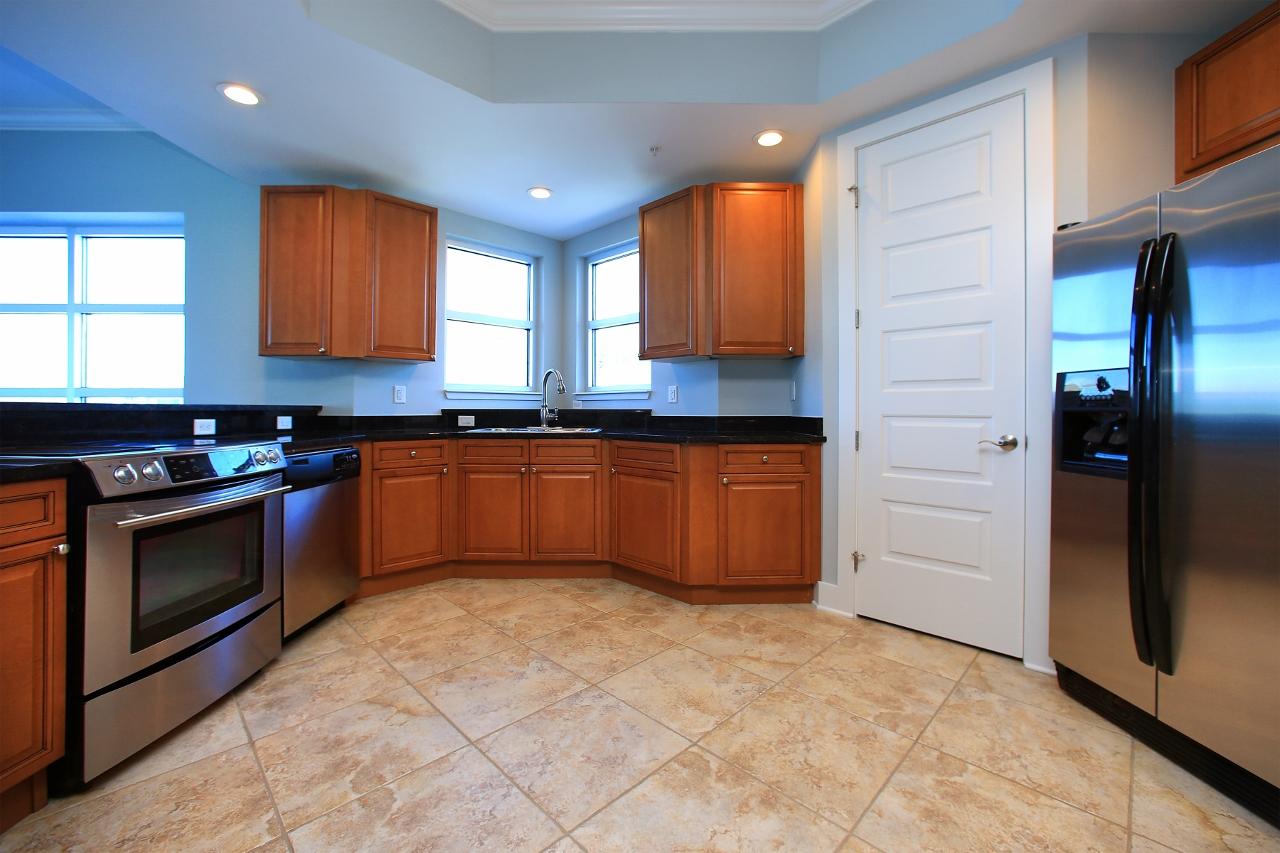 HARBOR LIGHTS - Residential