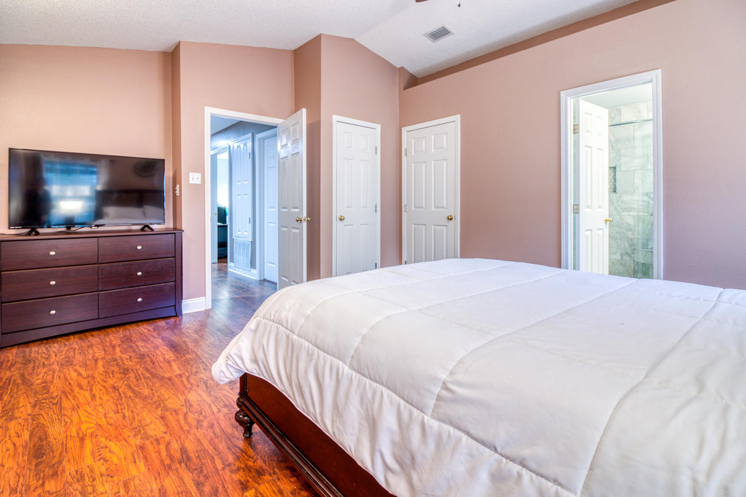 DOROTHY BOWEN ESTATES - Residential