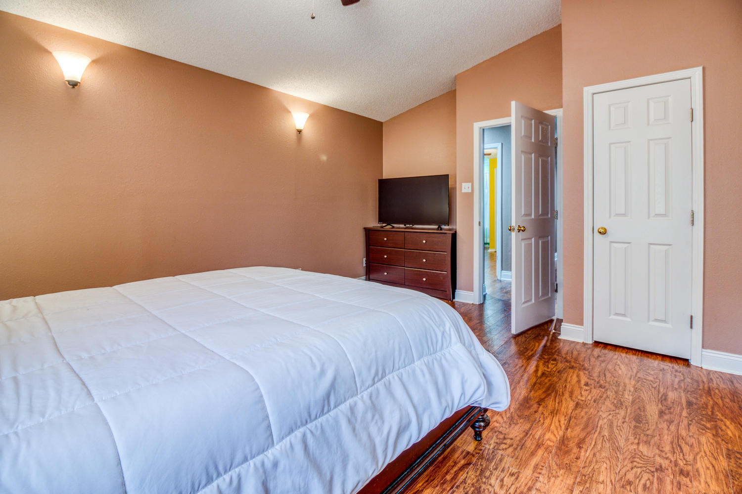 DOROTHY BOWEN ESTATES - Residential