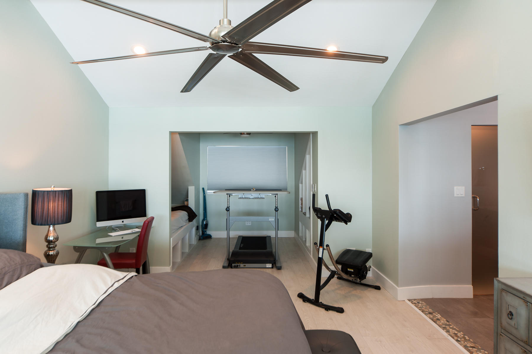 UNIT 7 SEAWINDS TOWNHOMES - Residential