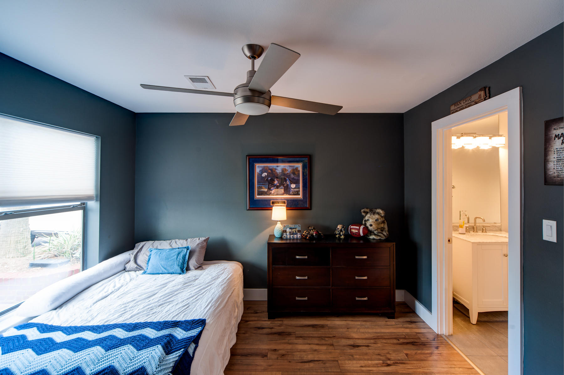 UNIT 7 SEAWINDS TOWNHOMES - Residential