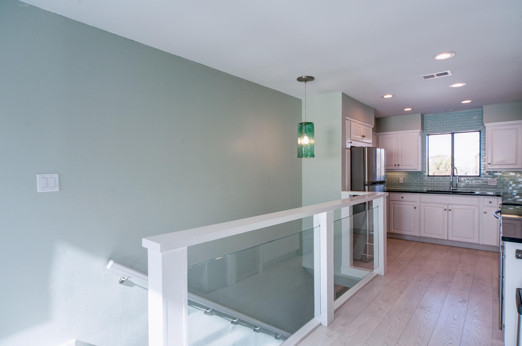 UNIT 7 SEAWINDS TOWNHOMES - Residential