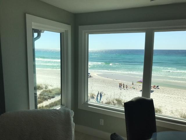 UNIT 7 SEAWINDS TOWNHOMES - Residential
