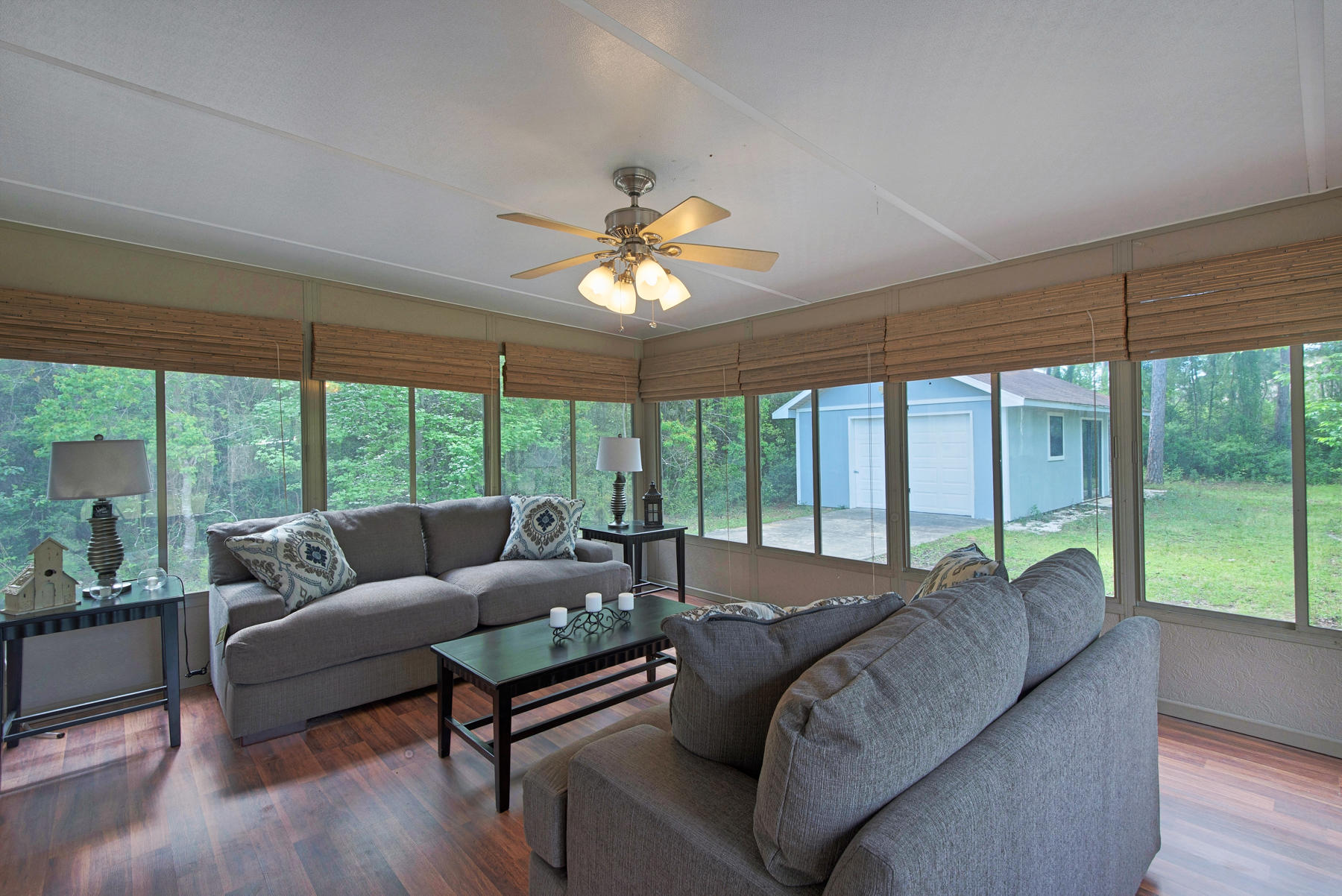 HOLLEY BY THE SEA - Residential