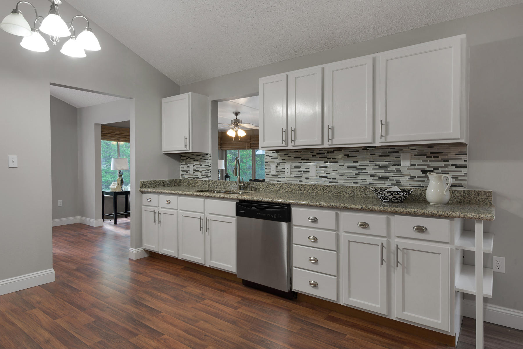 HOLLEY BY THE SEA - Residential