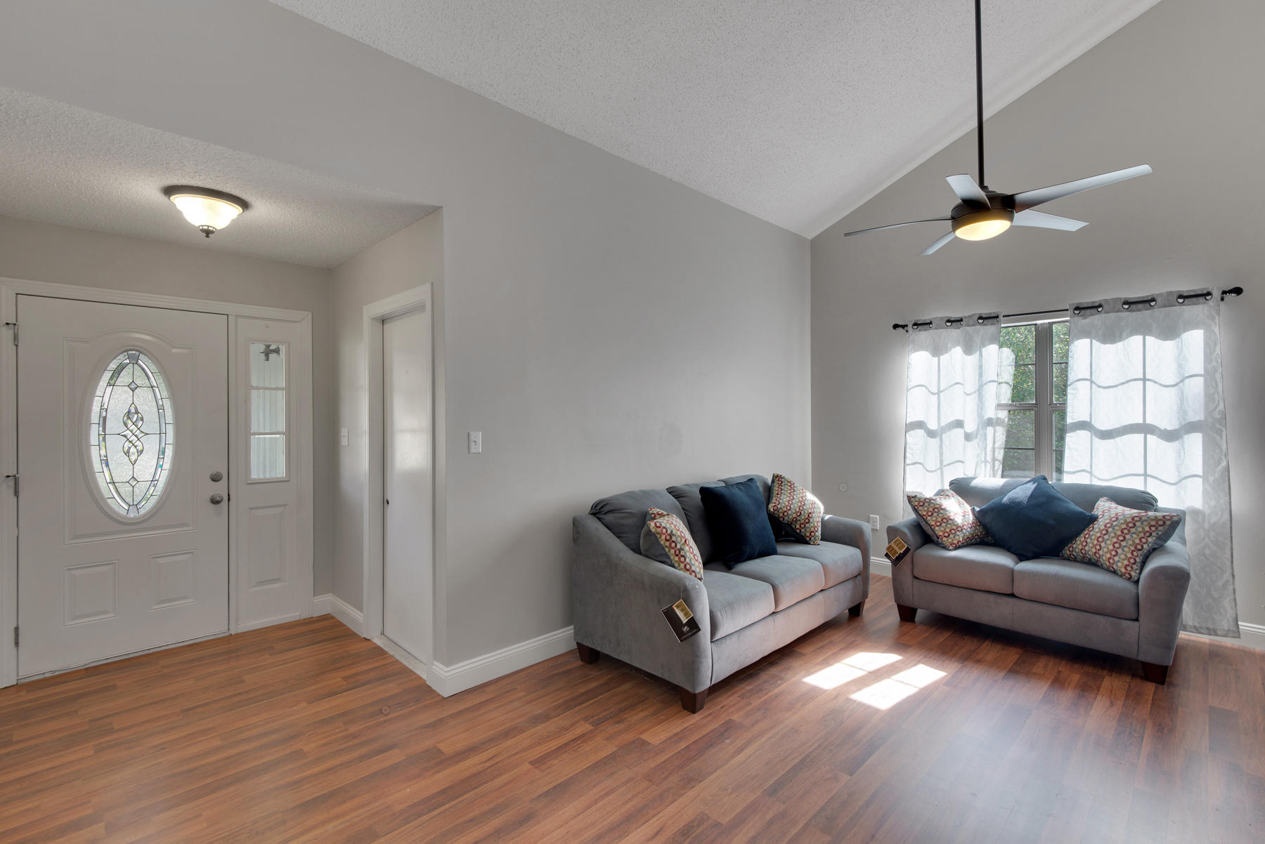 HOLLEY BY THE SEA - Residential