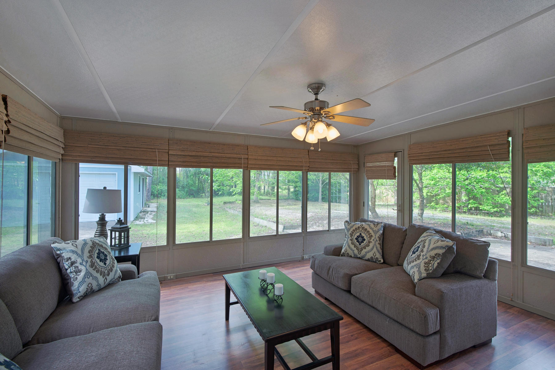 HOLLEY BY THE SEA - Residential