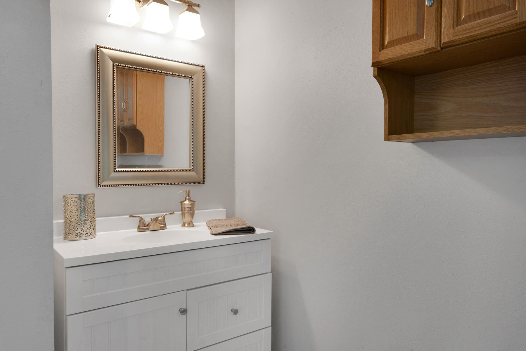 HOLLEY BY THE SEA - Residential