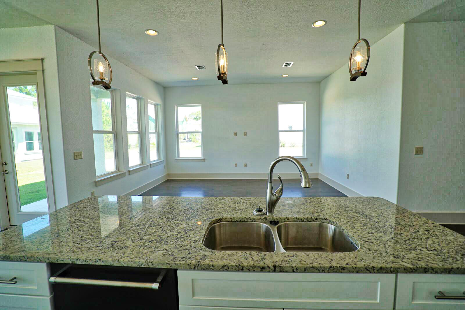 FRANGISTA BEACH 2ND ADDN - Residential