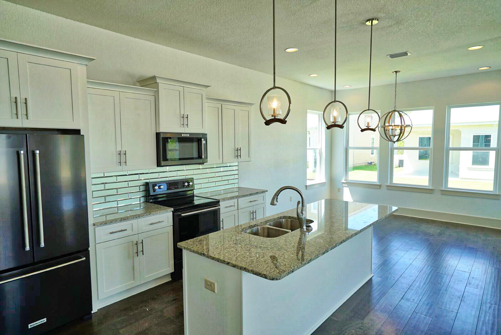 FRANGISTA BEACH 2ND ADDN - Residential