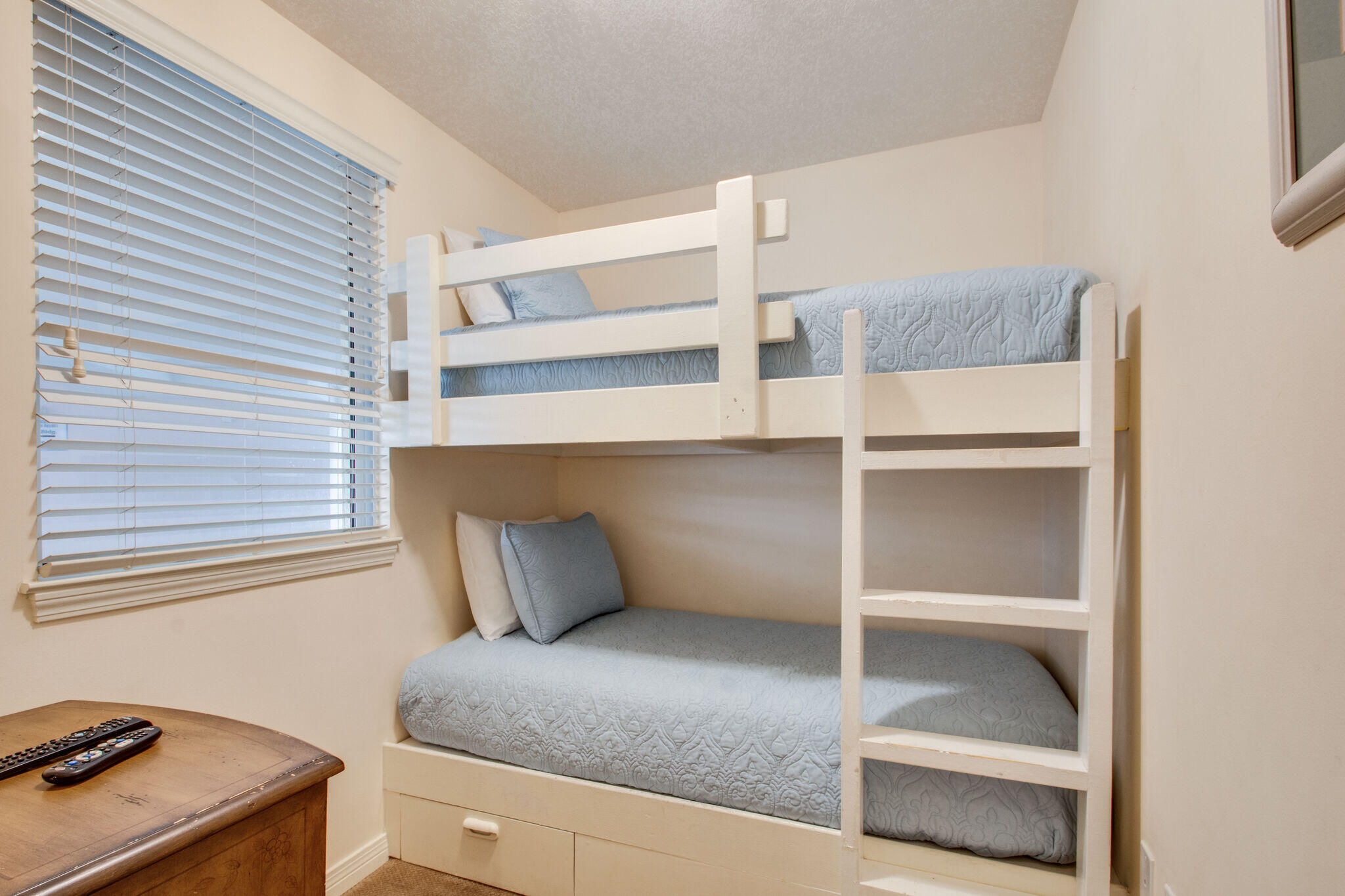 DESTIN WEST BEACH & BAY RESORT-GULFSIDE - Residential