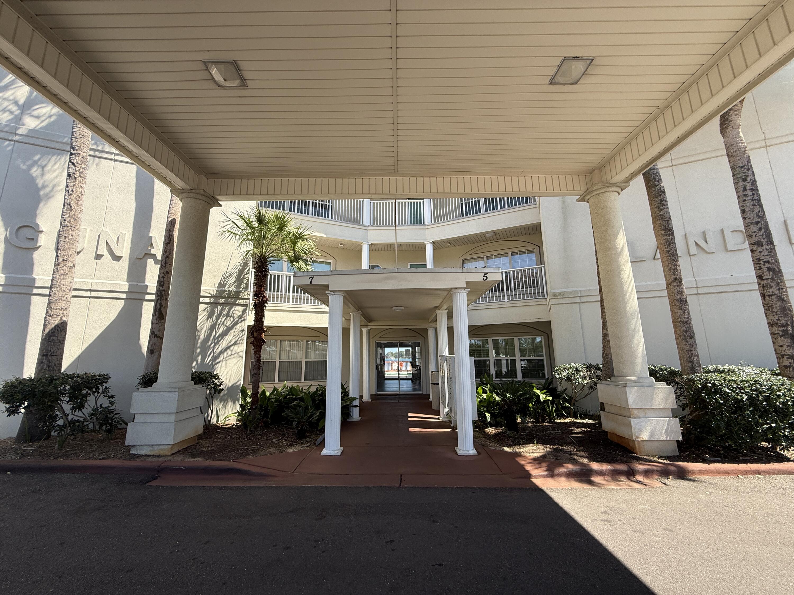 LAGUNA LANDING - Residential Lease