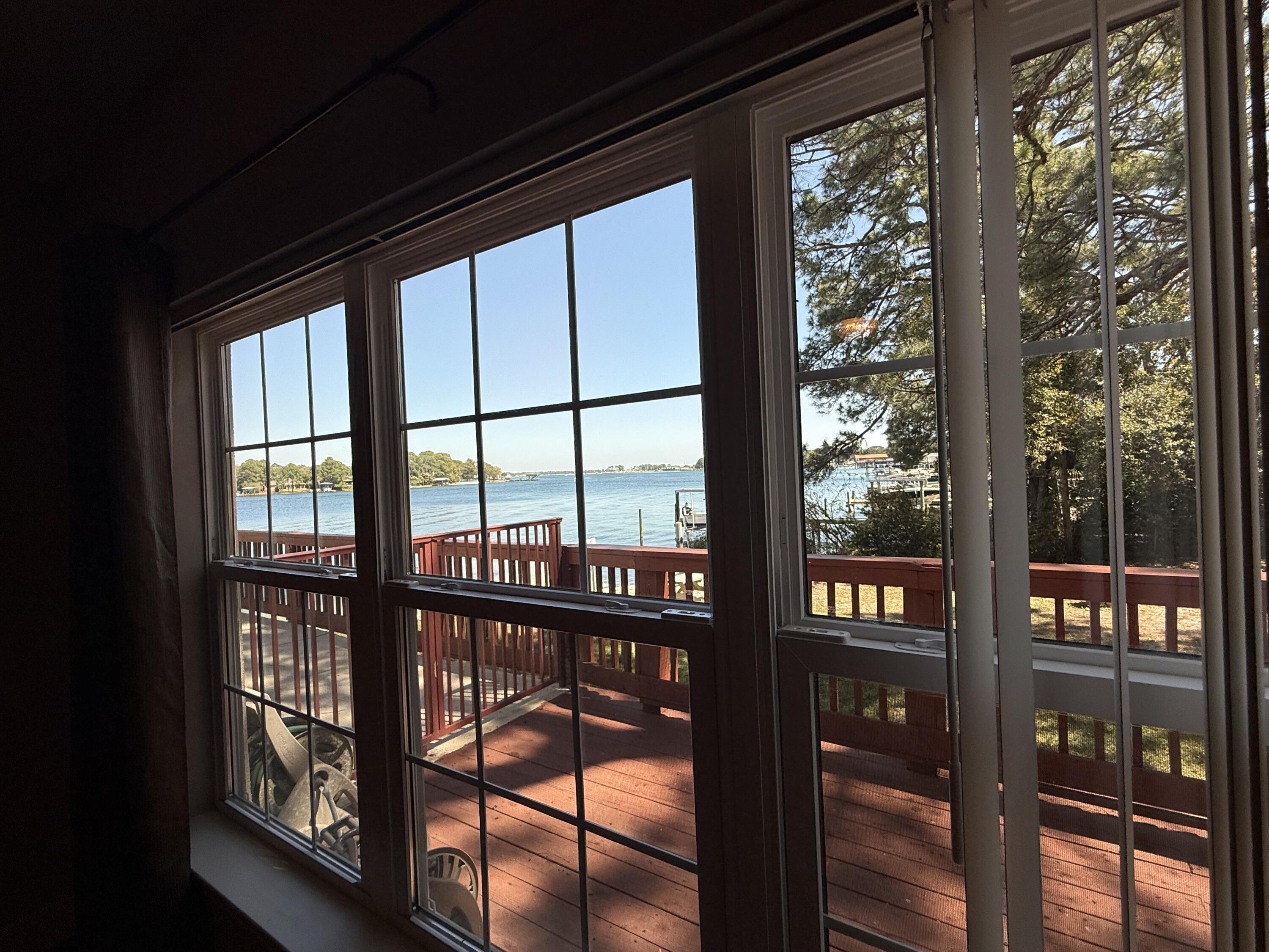 LAGUNA LANDING - Residential Lease