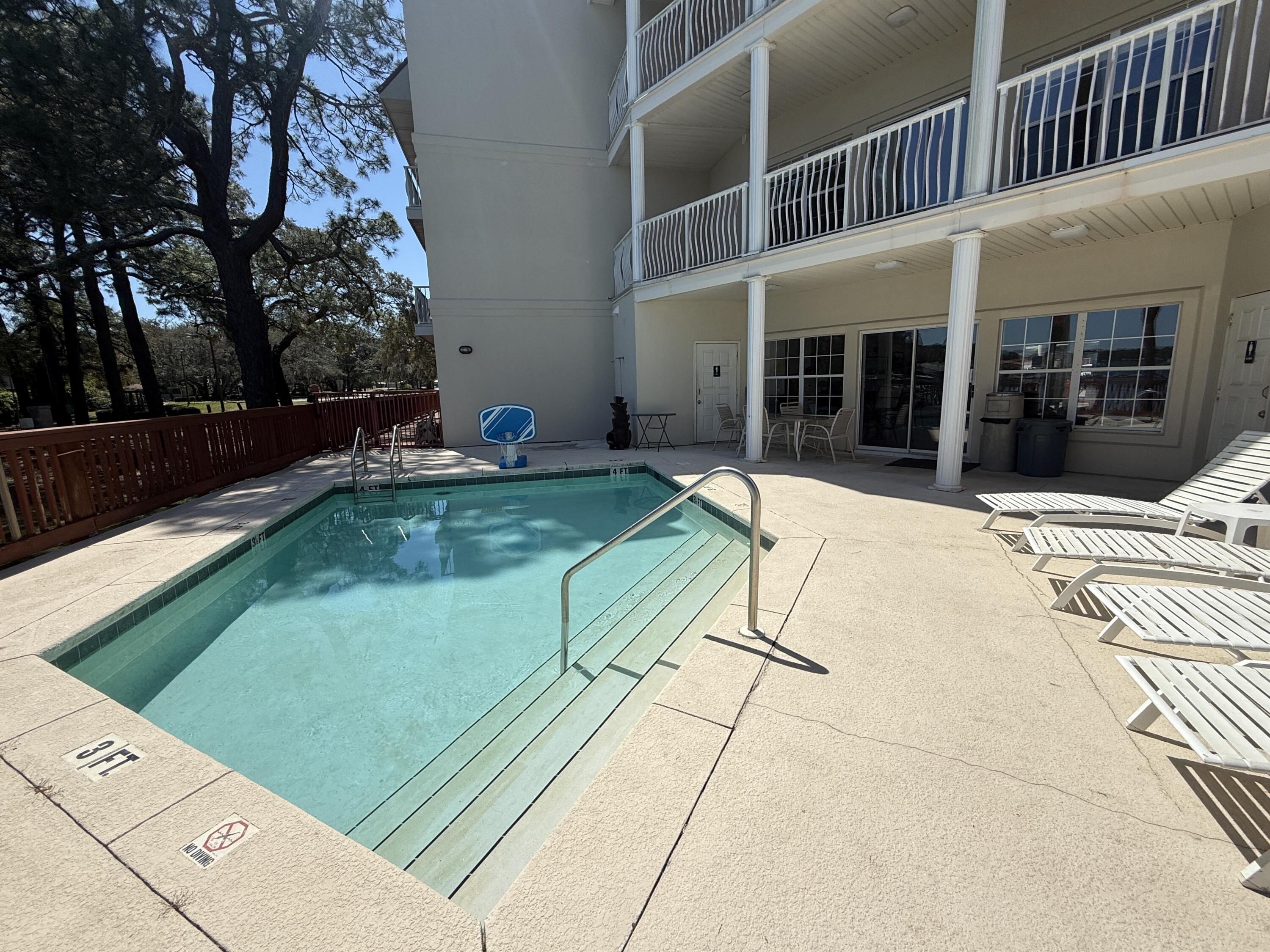 LAGUNA LANDING - Residential Lease