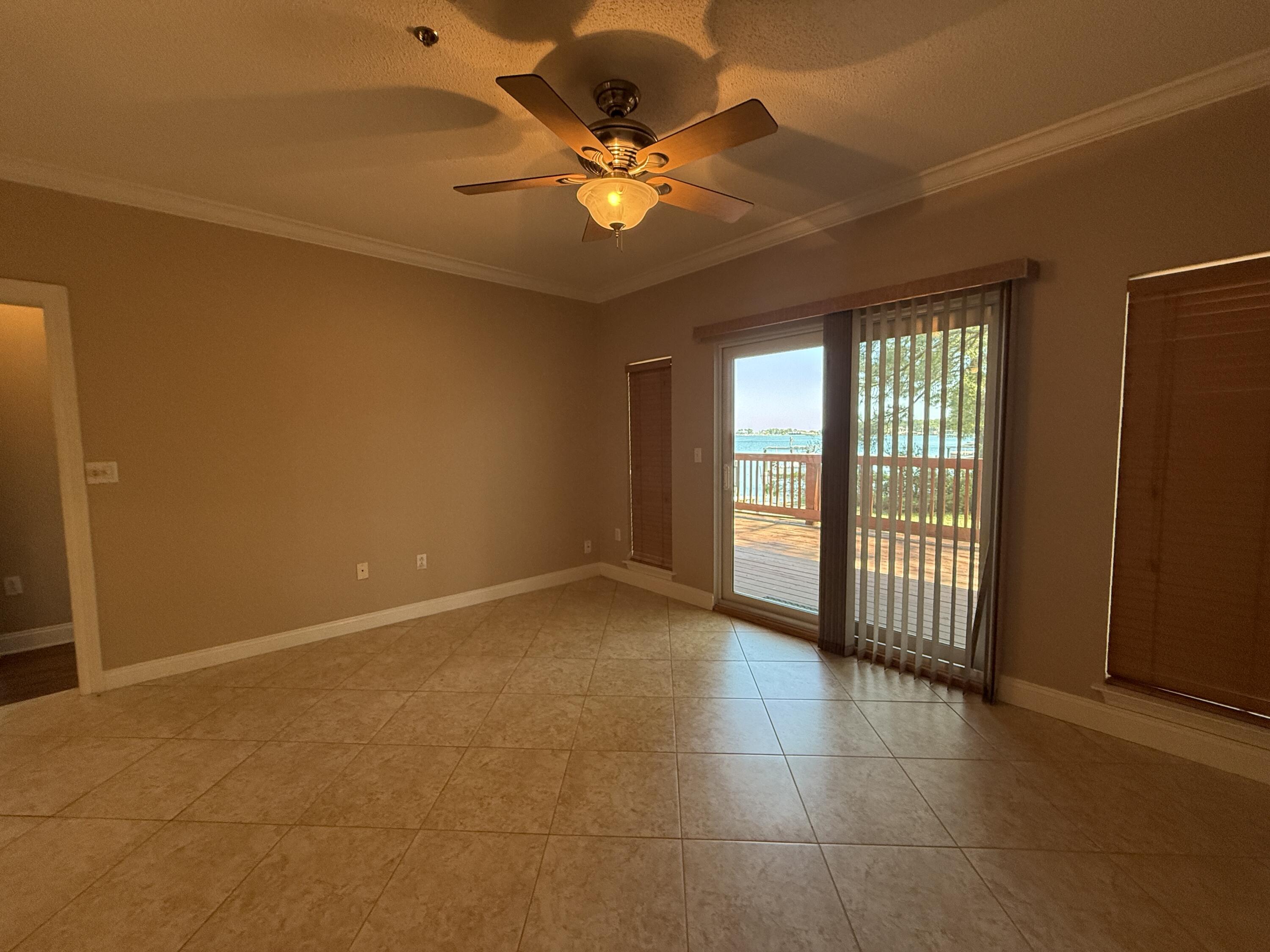 LAGUNA LANDING - Residential Lease