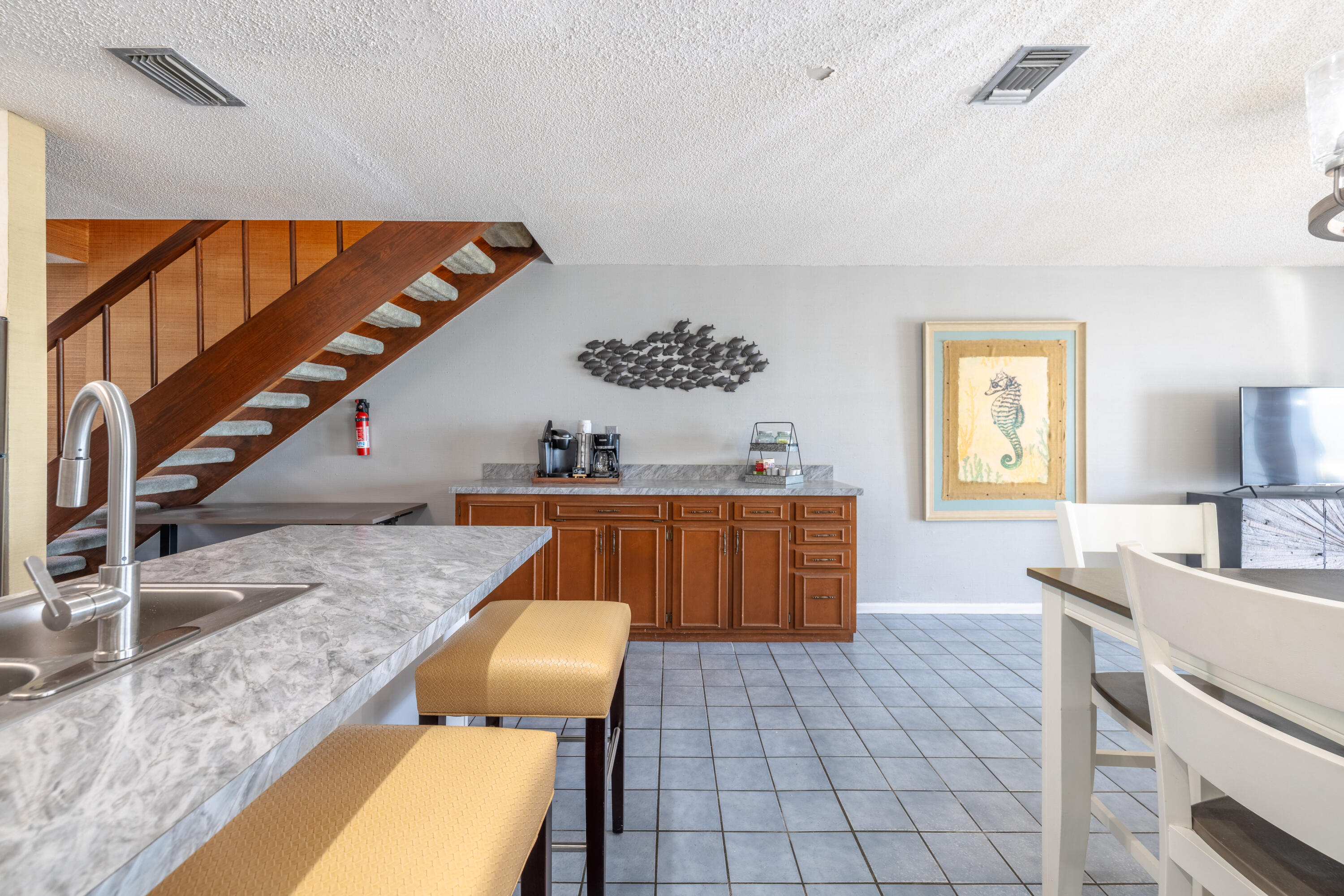 Leeward Tower Townhouse - Residential